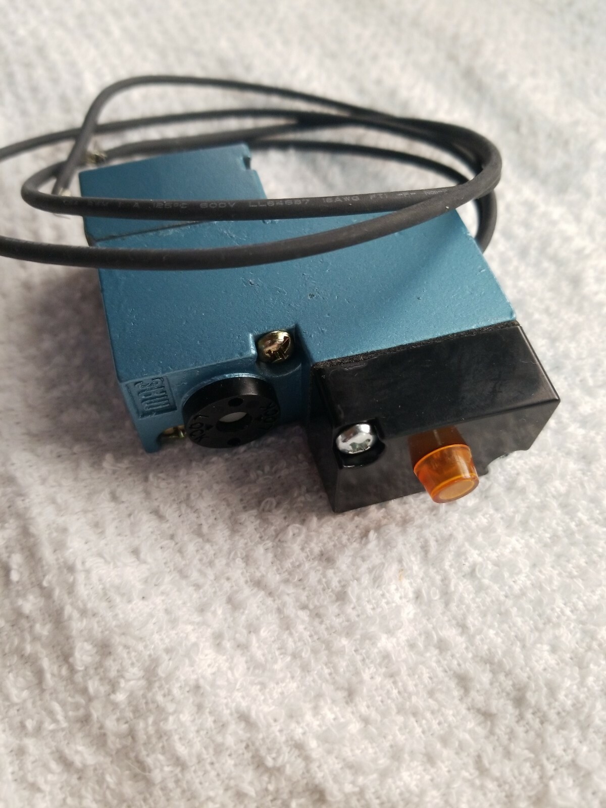 NEW MAC PME-116AAAA Solenoid Valve 120 volts