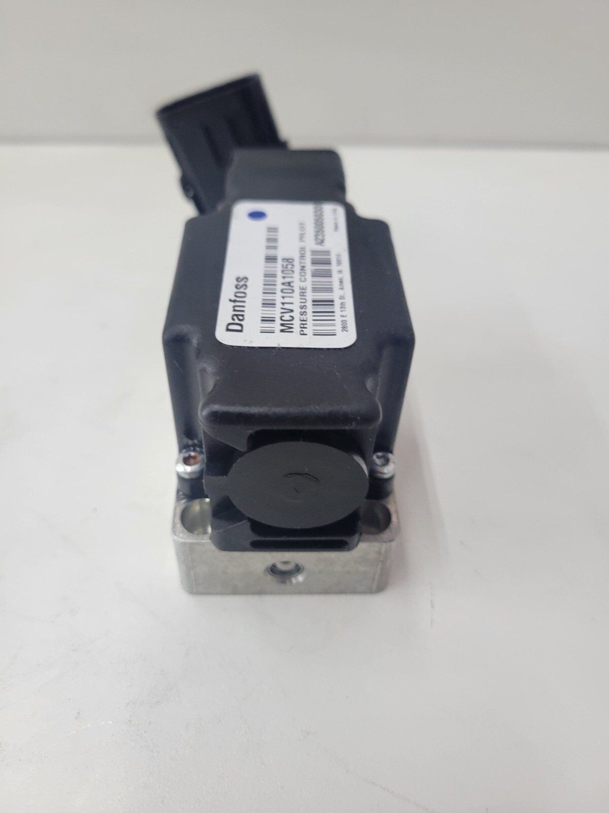 MCV110A1058 Danfoss Pressure Control Pilot with Packard Connector