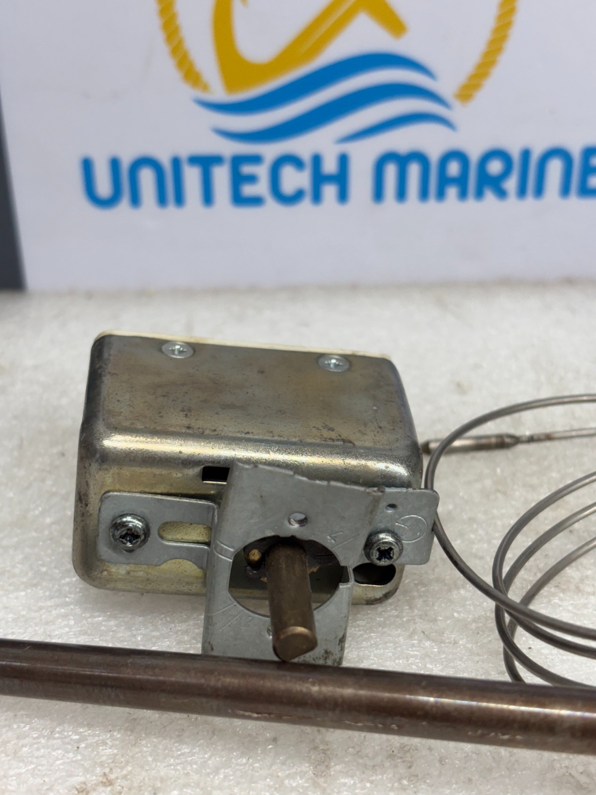 JUMO EM-1 Thermostat IP00 AC 8(1.5)A 230V