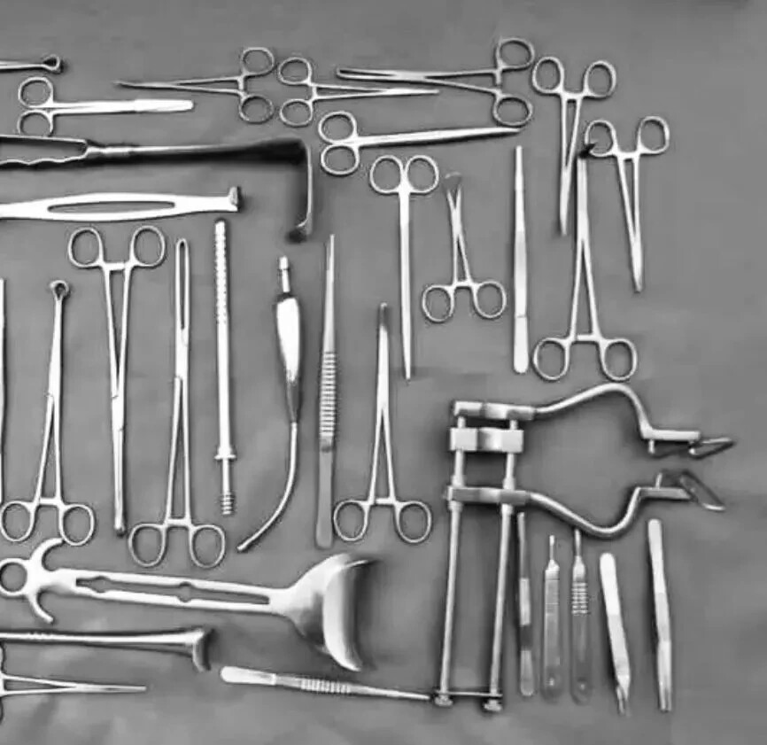 General Surgery Basic Laparotomy Surgical Instruments 108 PCS SeT