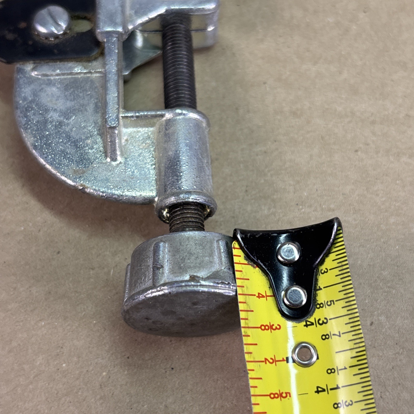 SUPERIOR TOOL Metal / PVC Tube Cutter 1/8″ To 1-1/8″ USA