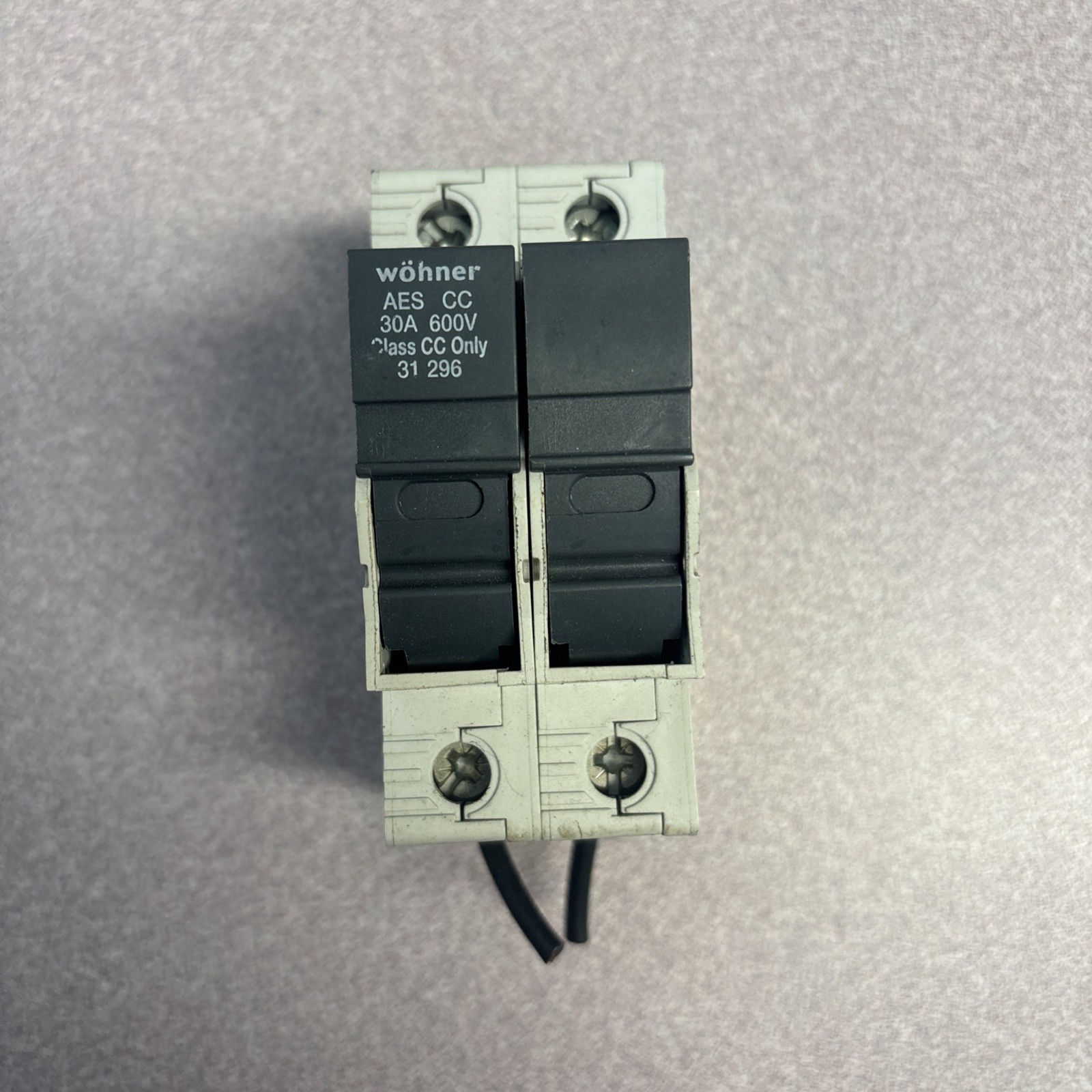 Wohner Fuse holder 34DX 30A 600V AC/DC Class CC Fuses 4W Max