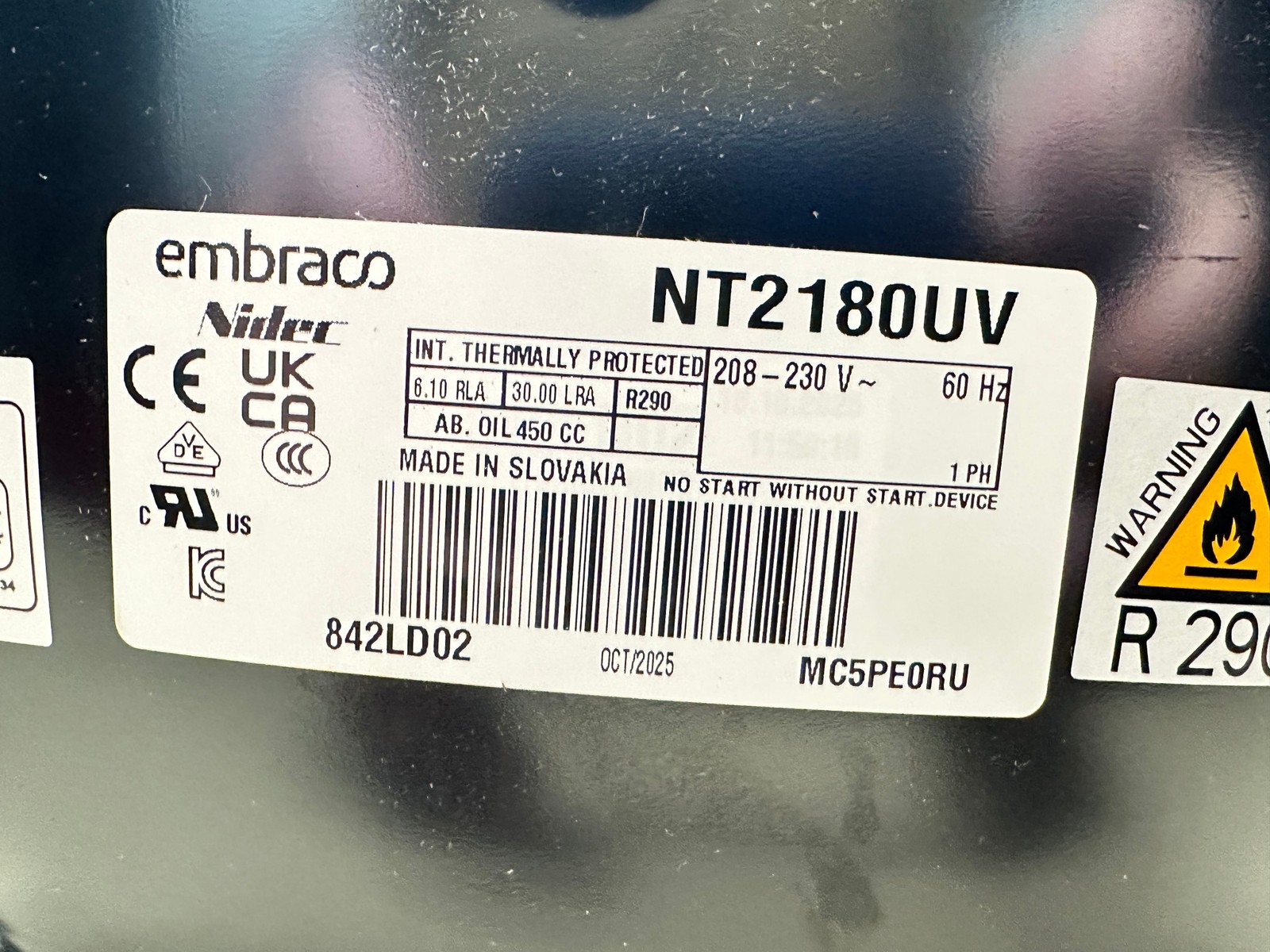 Embraco Compressor NT2180UV 208-230V 1HP 60Hz 30.0LRA 6.10RLA R290 1Ph