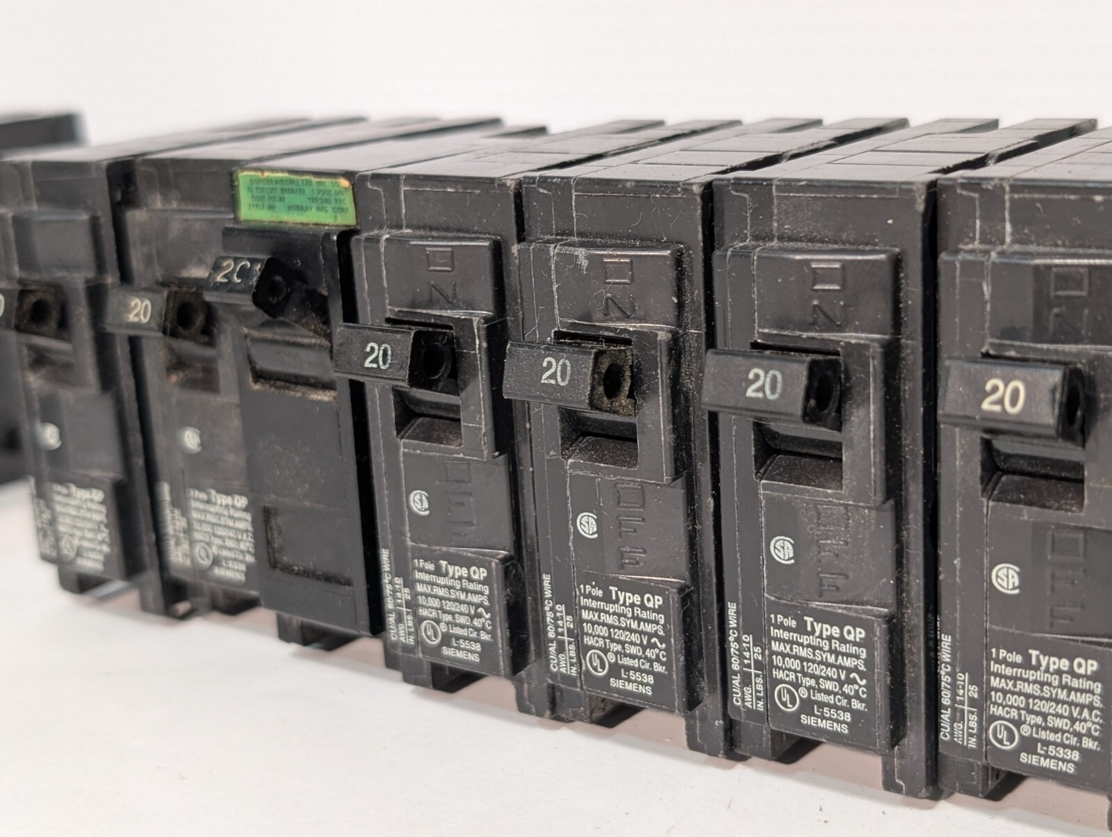 Lot of 9 Single Pole Circuit Breakers, (8) 20A, (1) 30A, Siemens, GE, Eaton