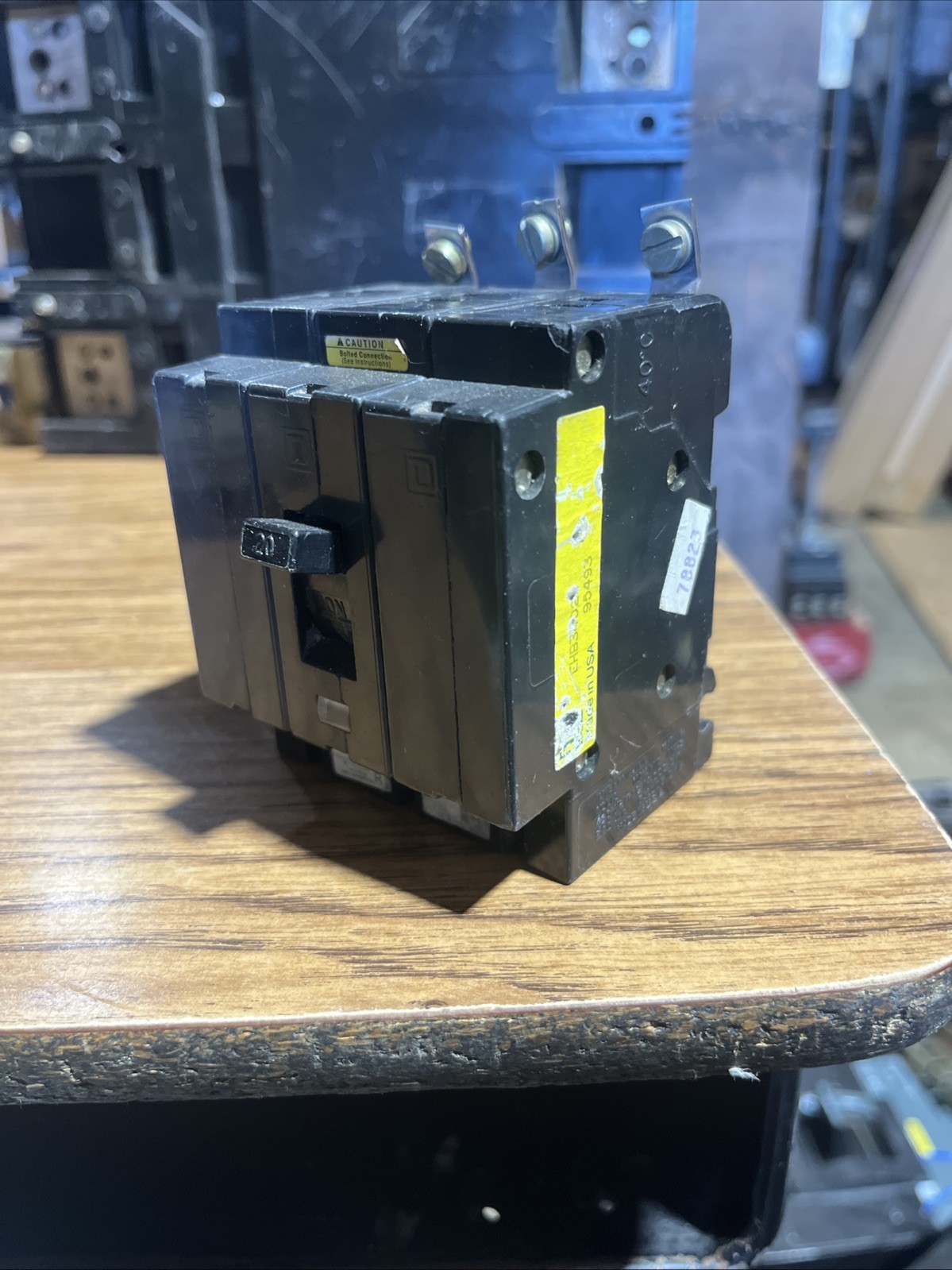 Square D EHB34020 3 Pole 20 Amp 480 277V AC 3 Phase EHB4 Bolt On Circuit Breaker