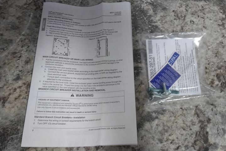 Square D QO612L100DS 120/240VAC 100 Amps 6 Space Load Center