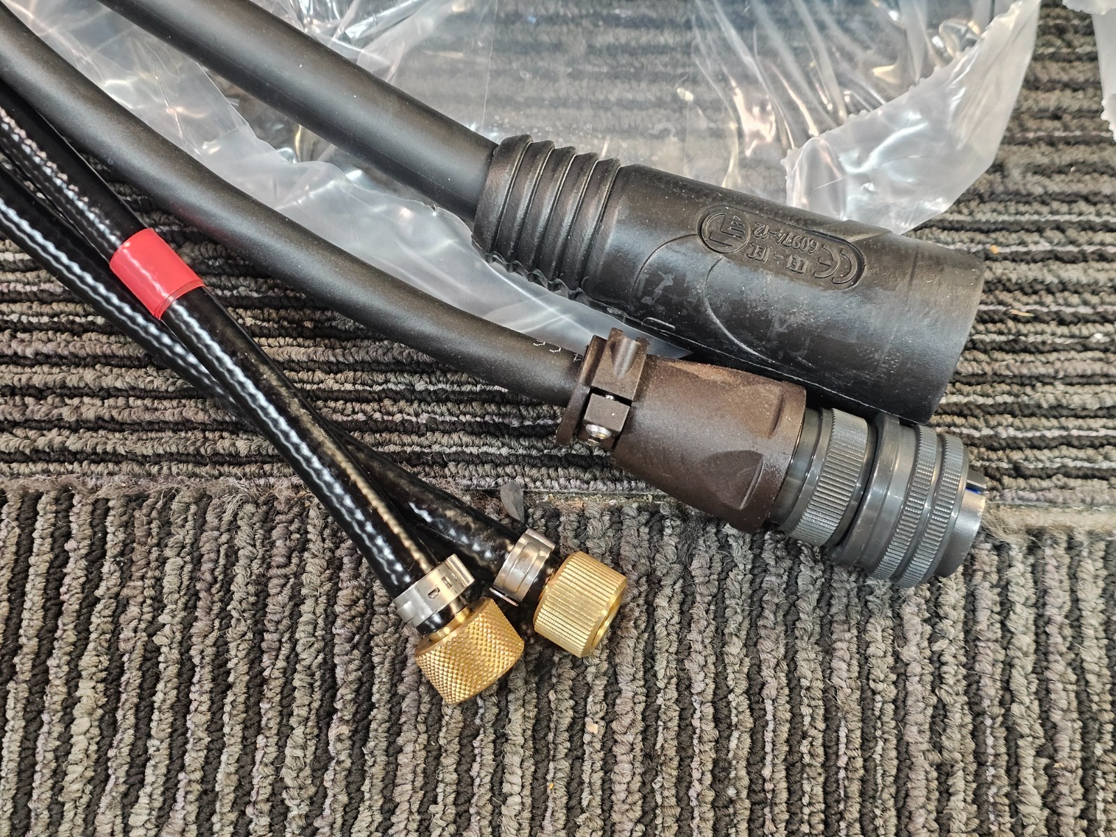 Fronius 4,047,291 Connecting Hose package W/4m/95mm² for VR 1500