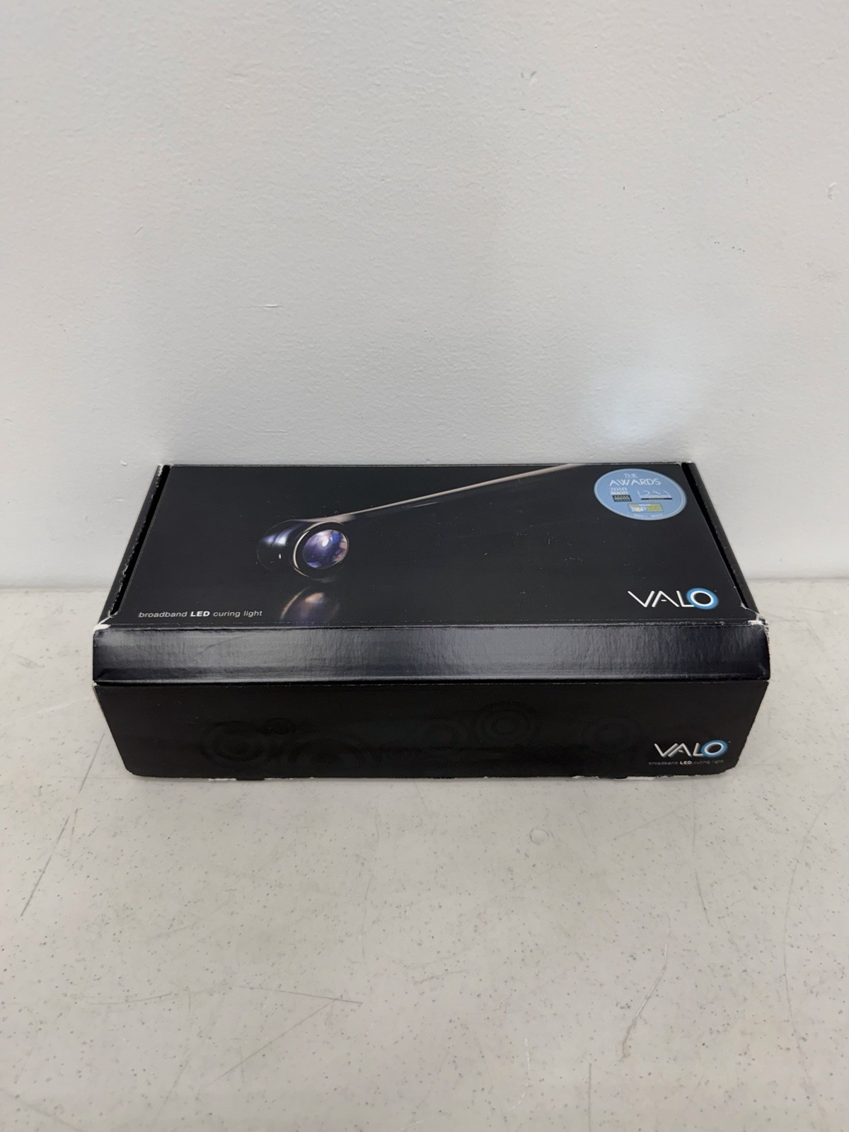 Ultradent VALO Broadband LED Dental Corded Curing Light