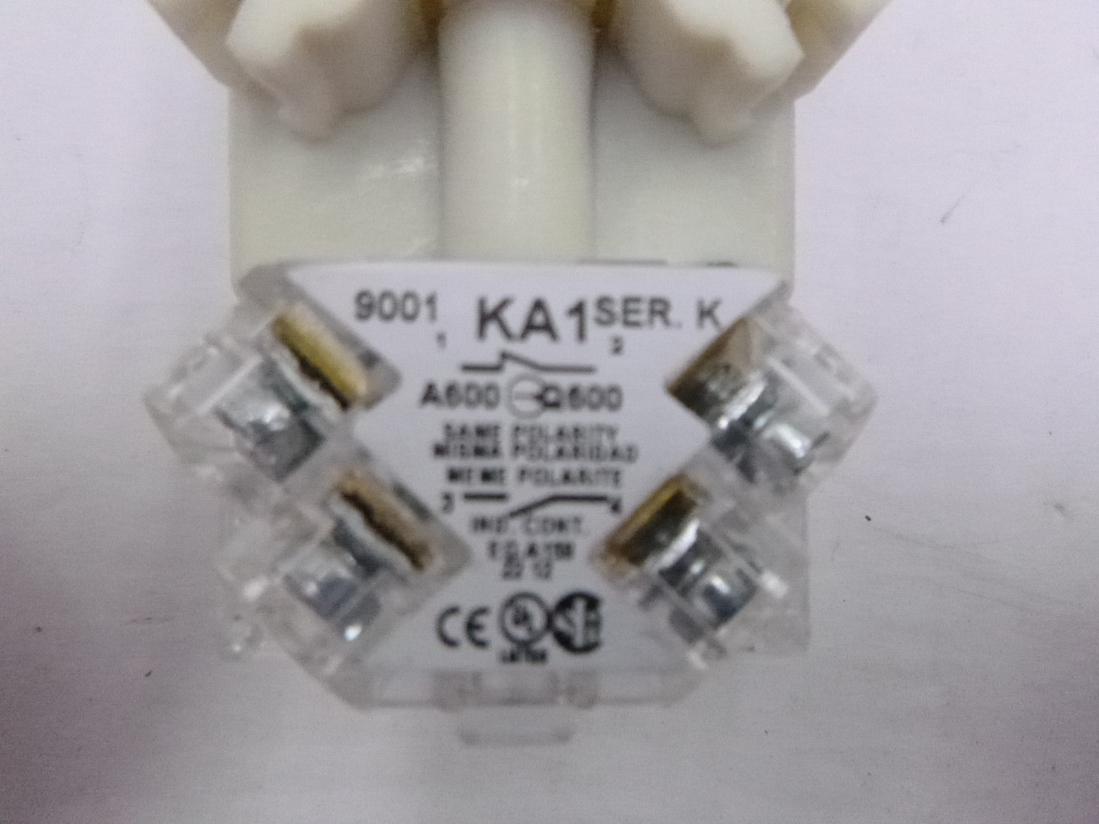 Schneider Electric 9001KR9P1RH13 10A 30MM Push Button 9001 KM1