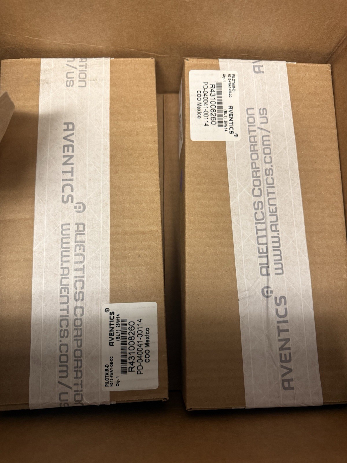 Genuine Rexroth Pilotair AventicsR431008260 manual air control valve/electric12v