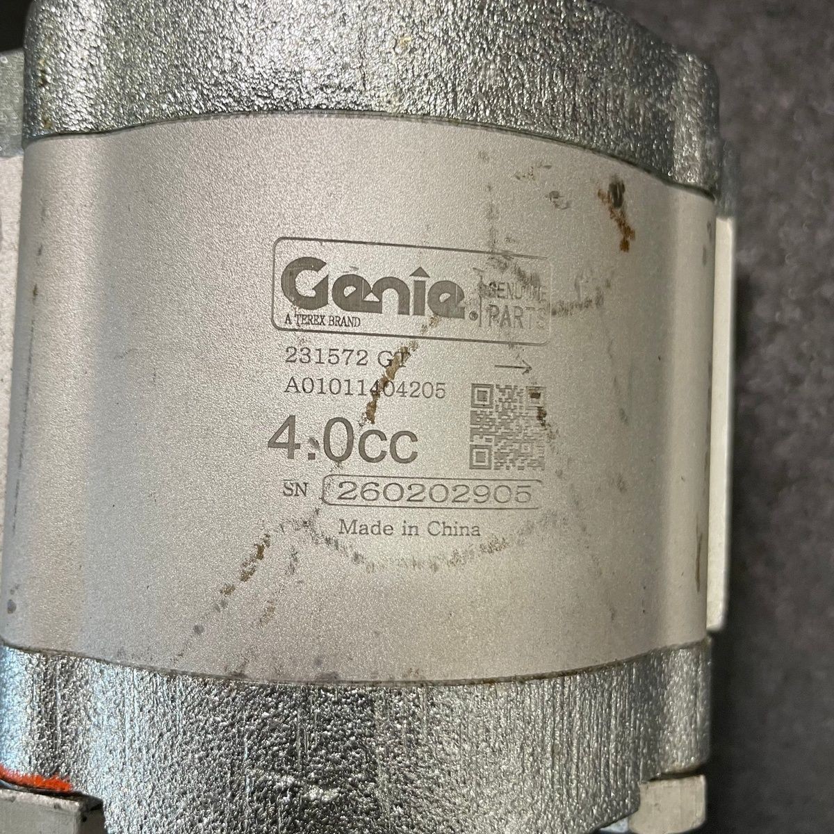 Genuine OEM Genie 231572GT 4CC CCW Hydraulic Gear Pump Replaces 96193GT TZ-50/30
