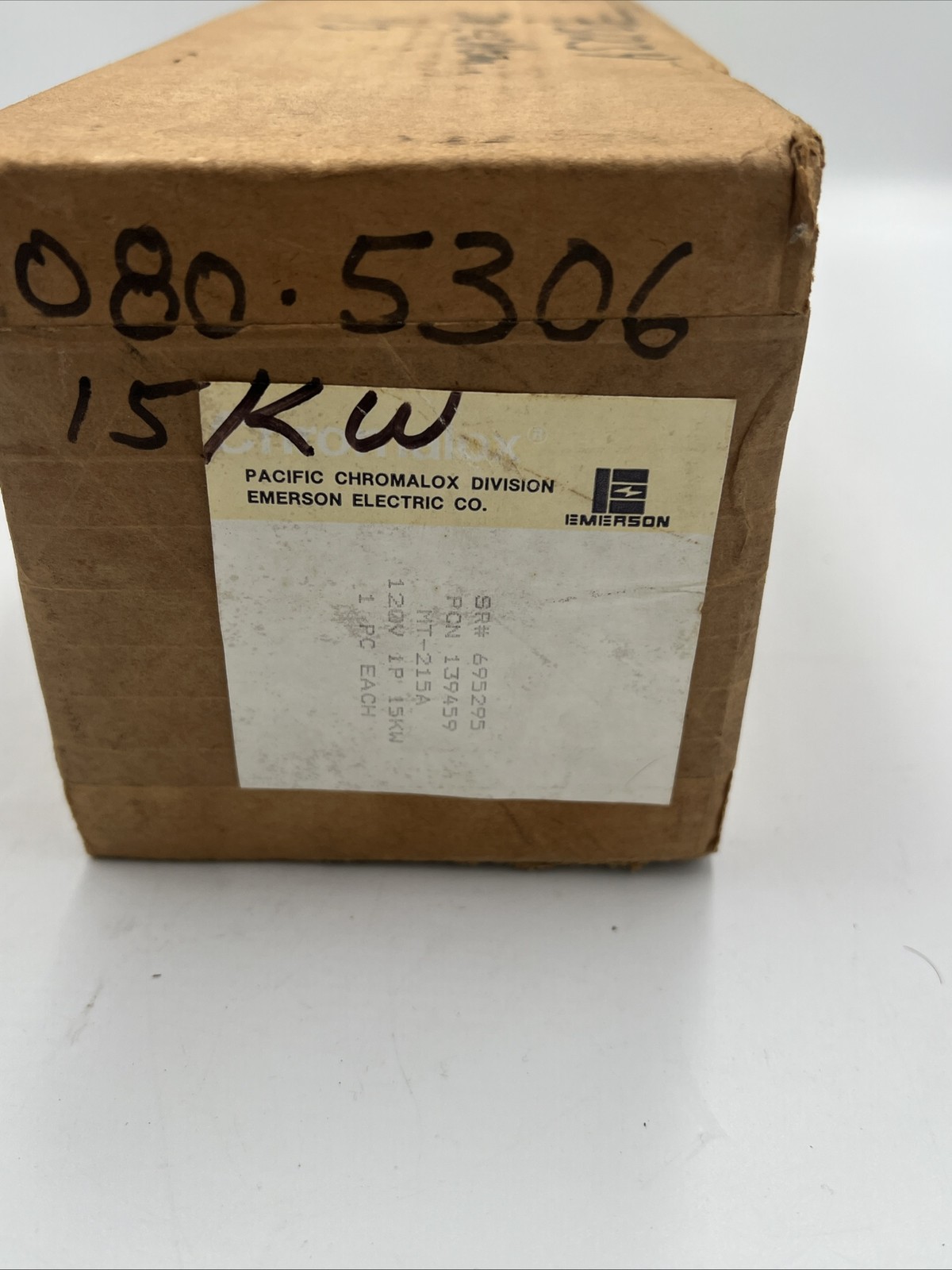 Chromalox Emerson MT-215A 120V 1.5KW 12.5A Industrial Heating Element 693295 New