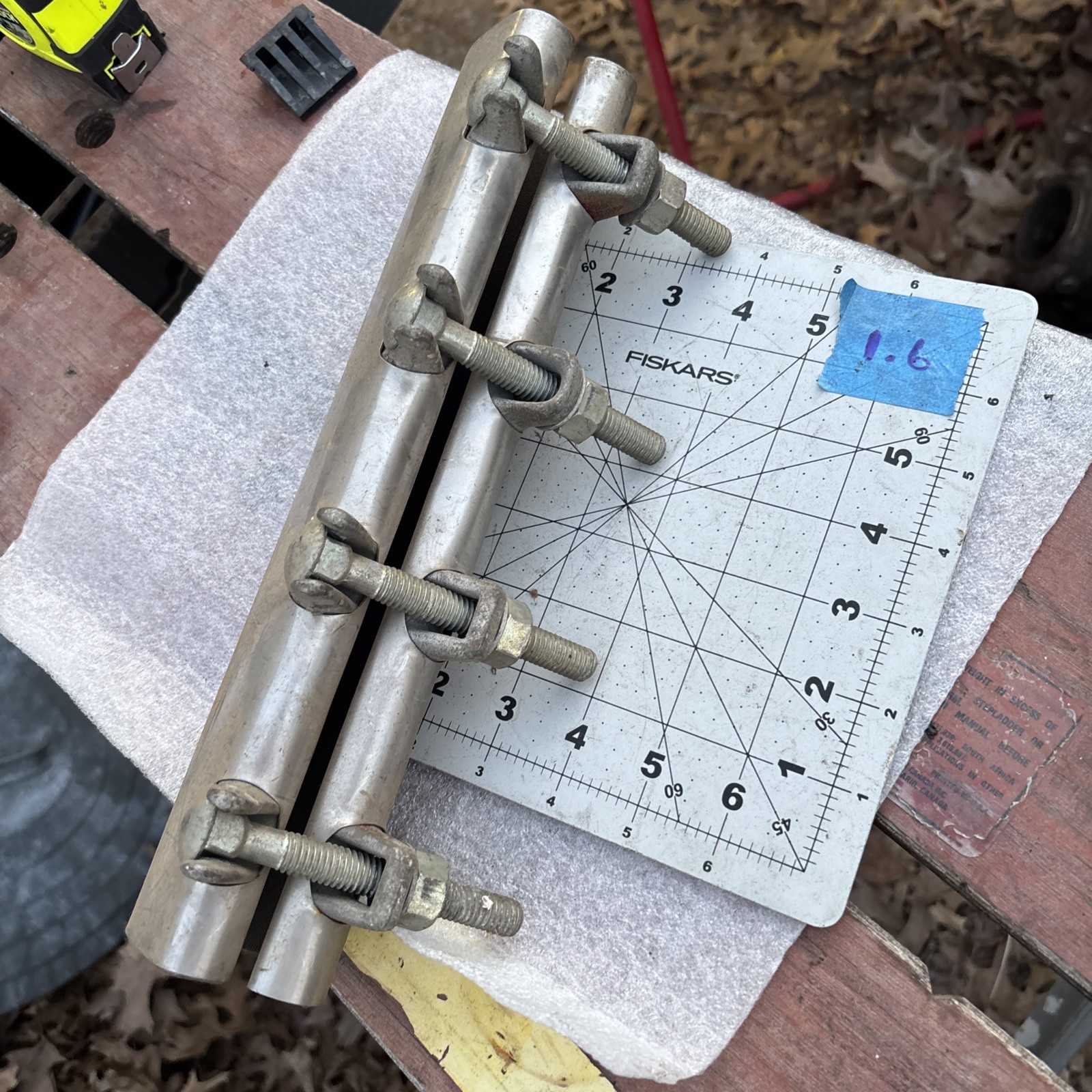 Pipe Repair Clamp 1-1/2″ (1.90 OD) x 12″ Long, Partial Coverage, Stainless Band