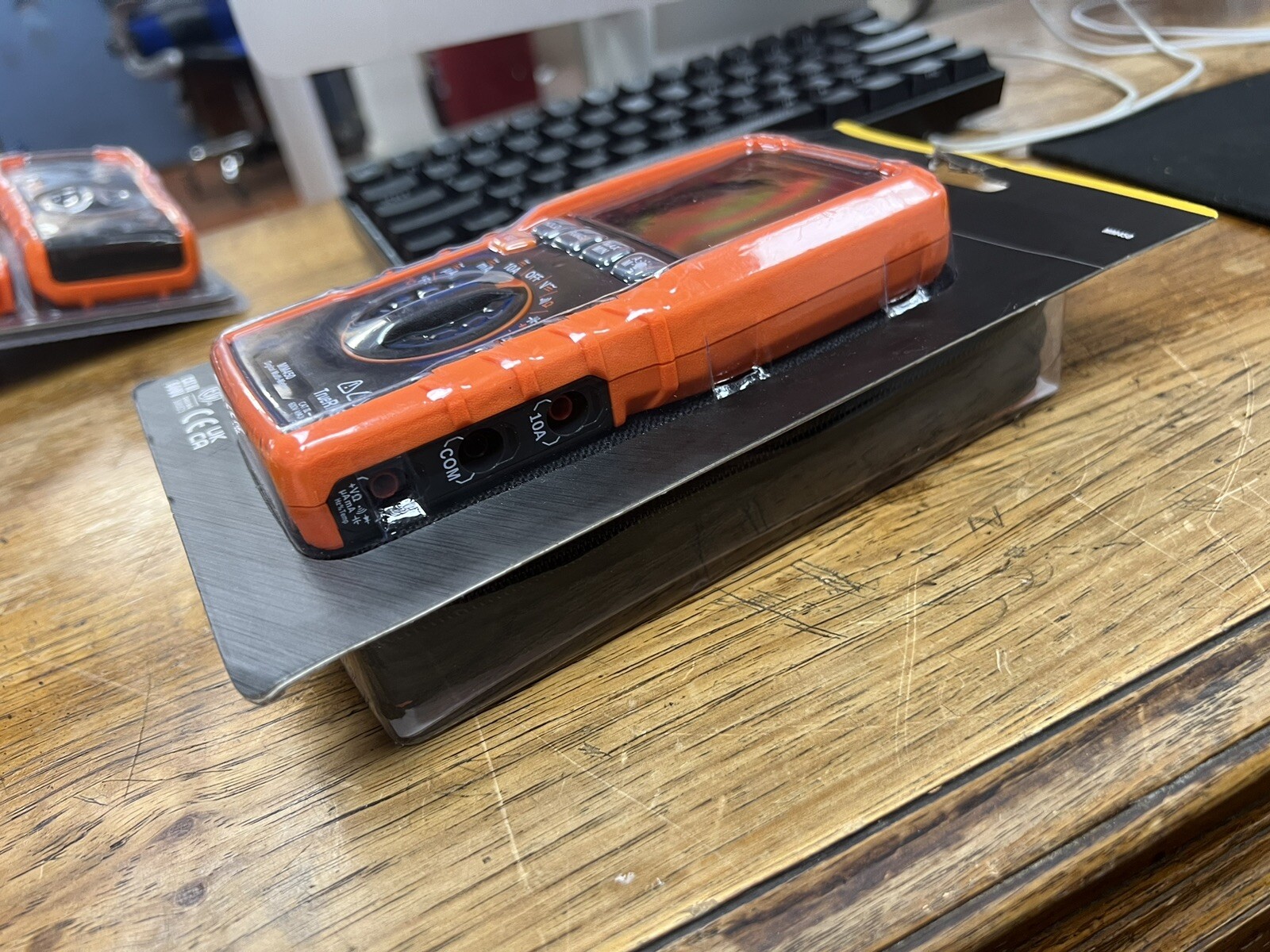 Klein Tools MM450 Slim Digital Multimeter, TRMS Auto-Ranging, 600V