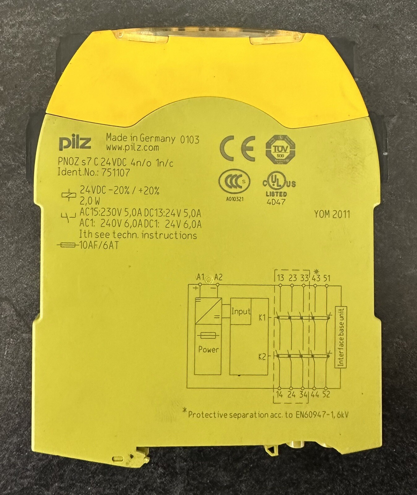 Pilz PNOZ S7 C Safety Relay 751107 24VDC 4 N/O 1 N/C Spring-Loaded Terminal