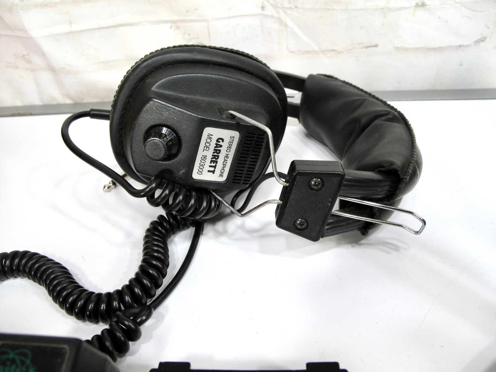 White’s Electronics XLT Spectrum E-Series Ground Search Metal Detector