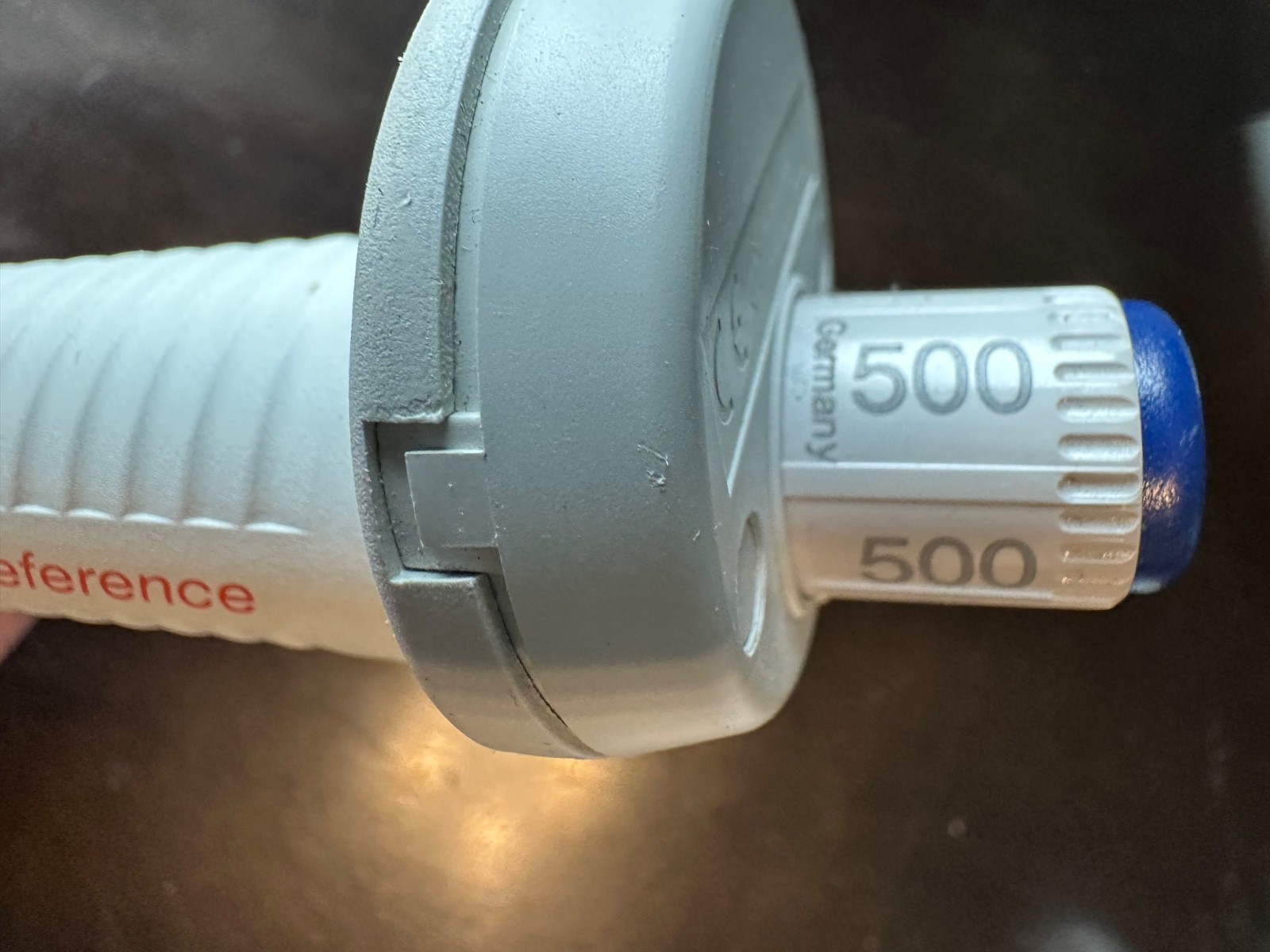 eppendorf pipettes: Fixed volume; 25,50,100,500uL (7total pipettes)