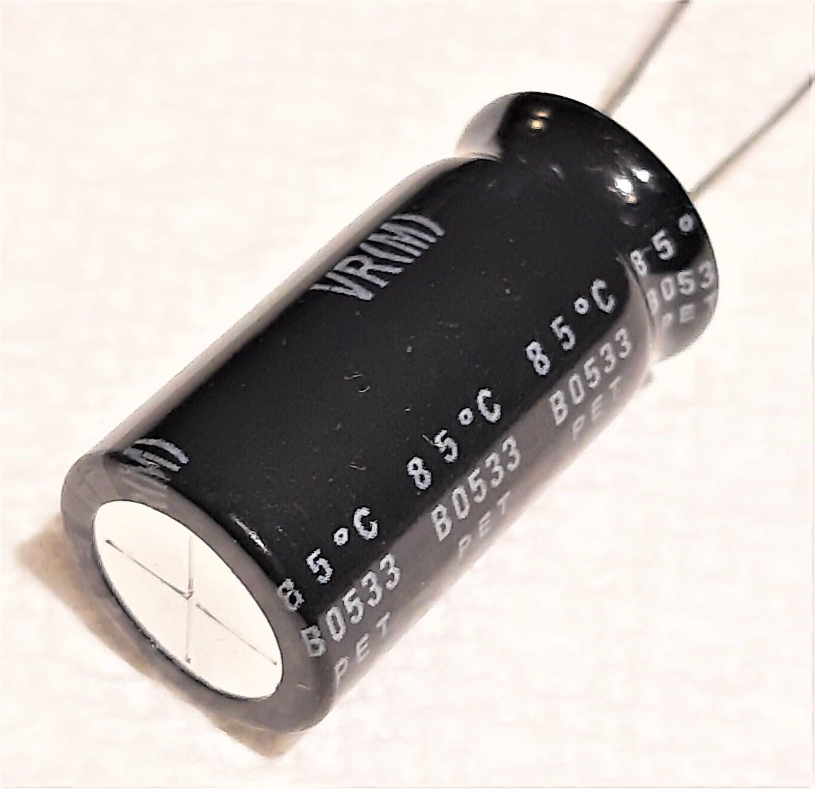 2 pcs. Nichicon 1,000uF 50V UVR1H102MHD Alum Electrolytic Cap with Radial Leads