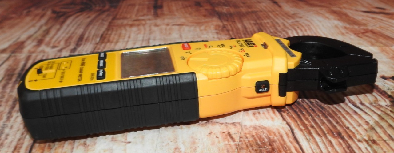 UEi DL579T Digital Clamp Meter WITH CASE, LEADS ((((STILL HAS PLASTIC ON IT!!))