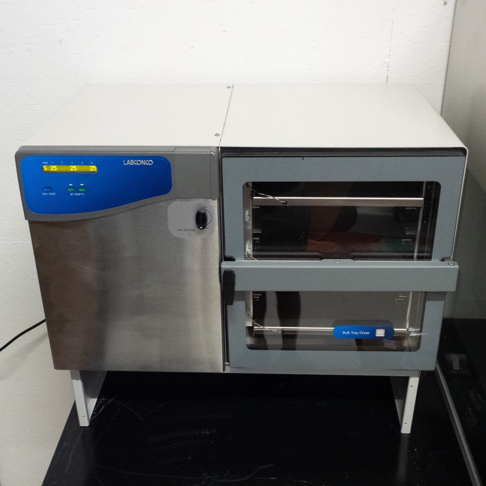 Labconco FreeZone Bulk Tray Dryer 7806020 Heated Shelf Lyophilizer Tested