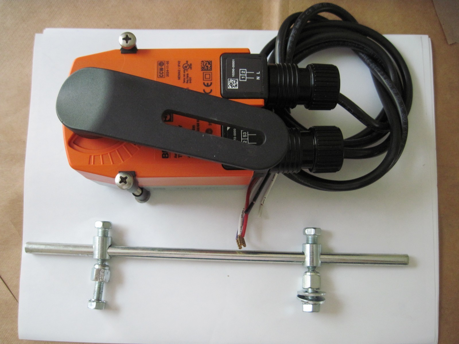 Belimo TFB120-S DAY, 100-240VAC, Damper Actuator, Spring Return Fail Safe, 10″
