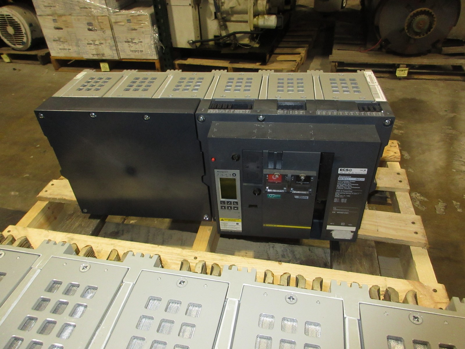 Square D NW40L1 Masterpact Circuit Breaker YA8KKR64A3SXXXXXCA 4000A Used