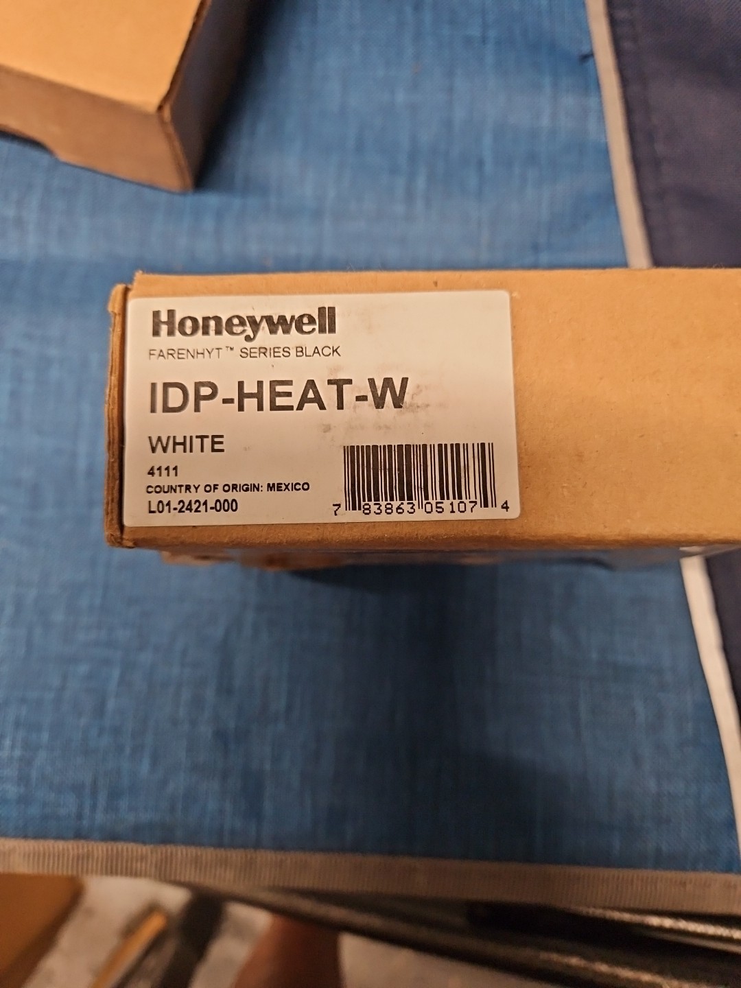 Honeywell Farenhyt Series Black. IDP-HEAT-W. White Heat Detector.