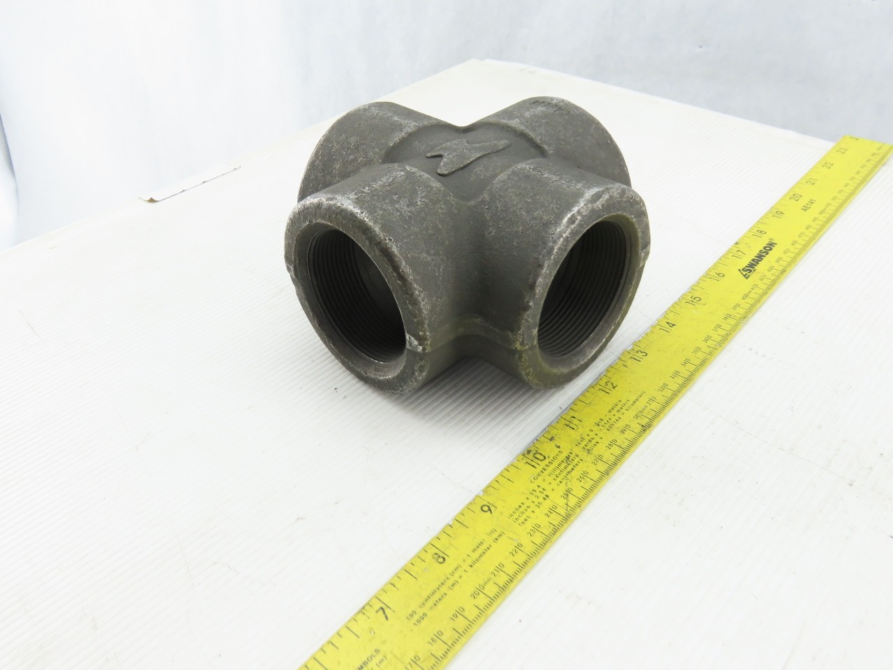SA/A105 B16 2″ NPT Malleable Black Iron Cross Pipe Fitting 4-Way Female