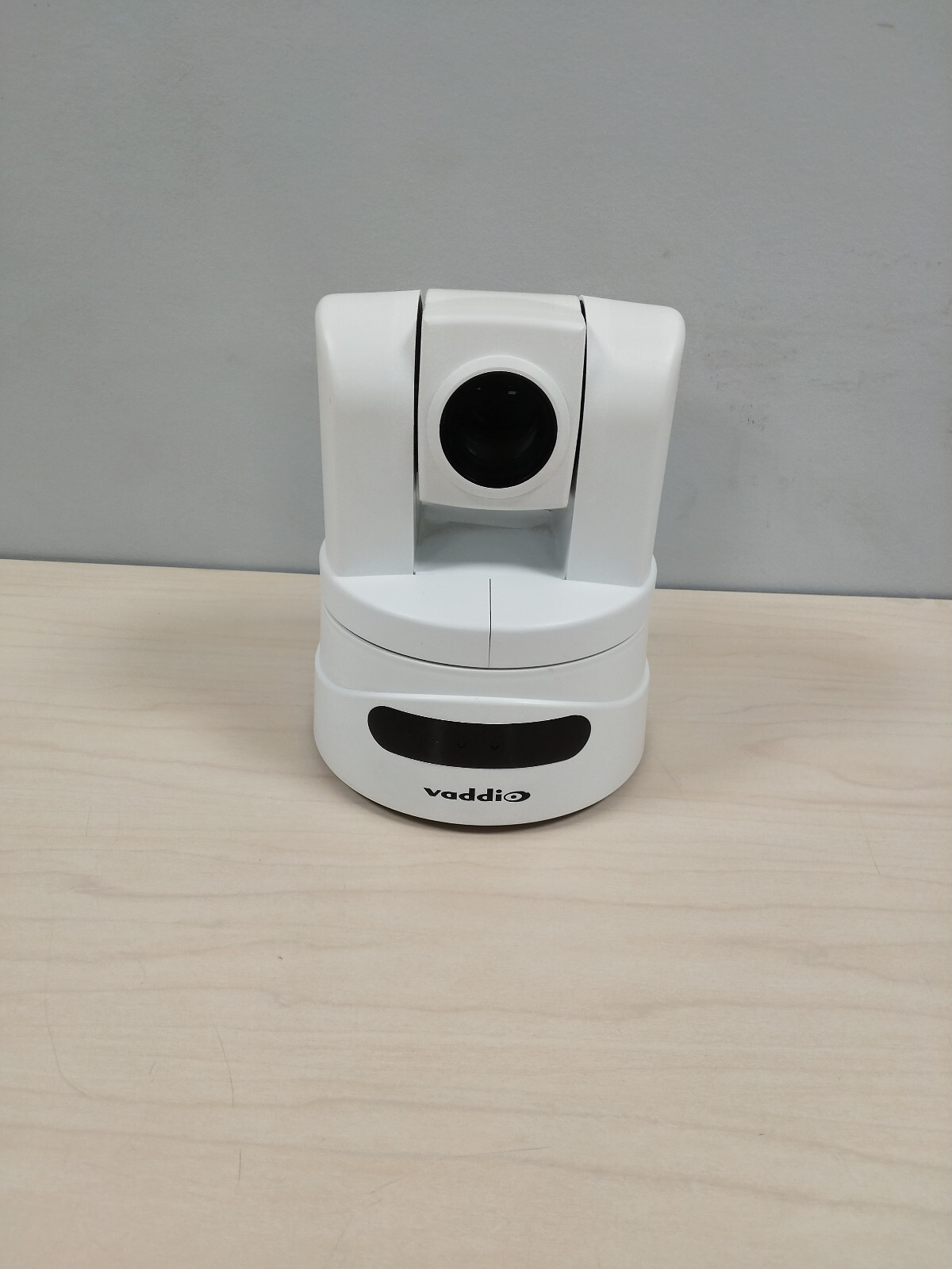 VADDIO 998-6940-000AW ClearVIEW HD-19 PTZ Camera – No ACAdapter #T509