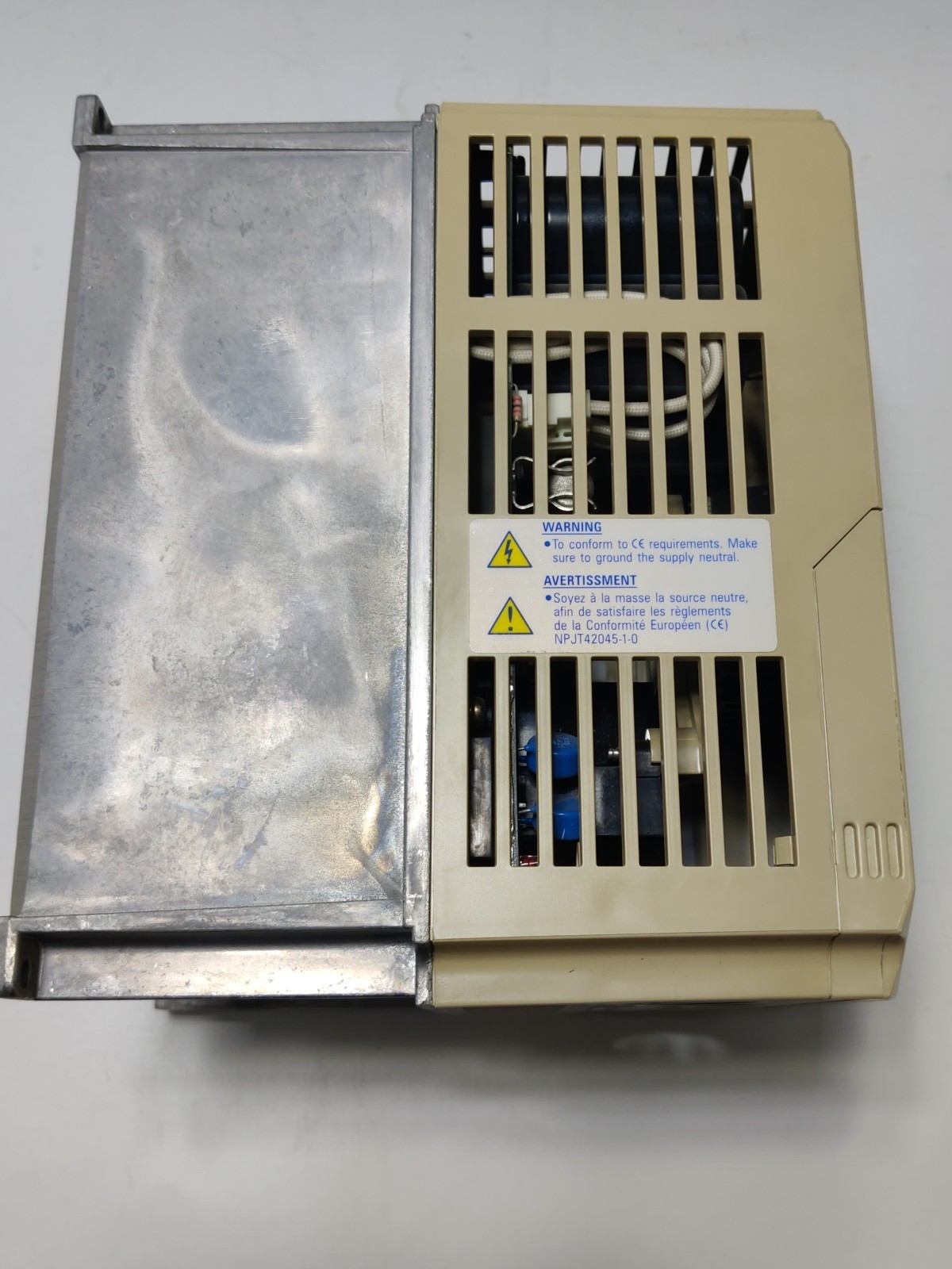 Magnetek DS043 Gpd 333 Vfd Drive 2.0hp 200-230v-ac 0-400hz 0-230v-ac USED