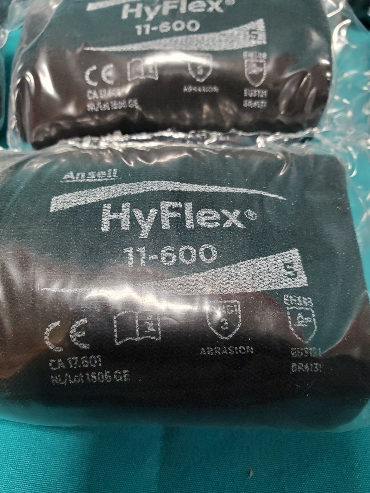 12 Pair(1 dozen) Ansell HyFlex Lite Gloves Black/Gray Size 5 11-600-5