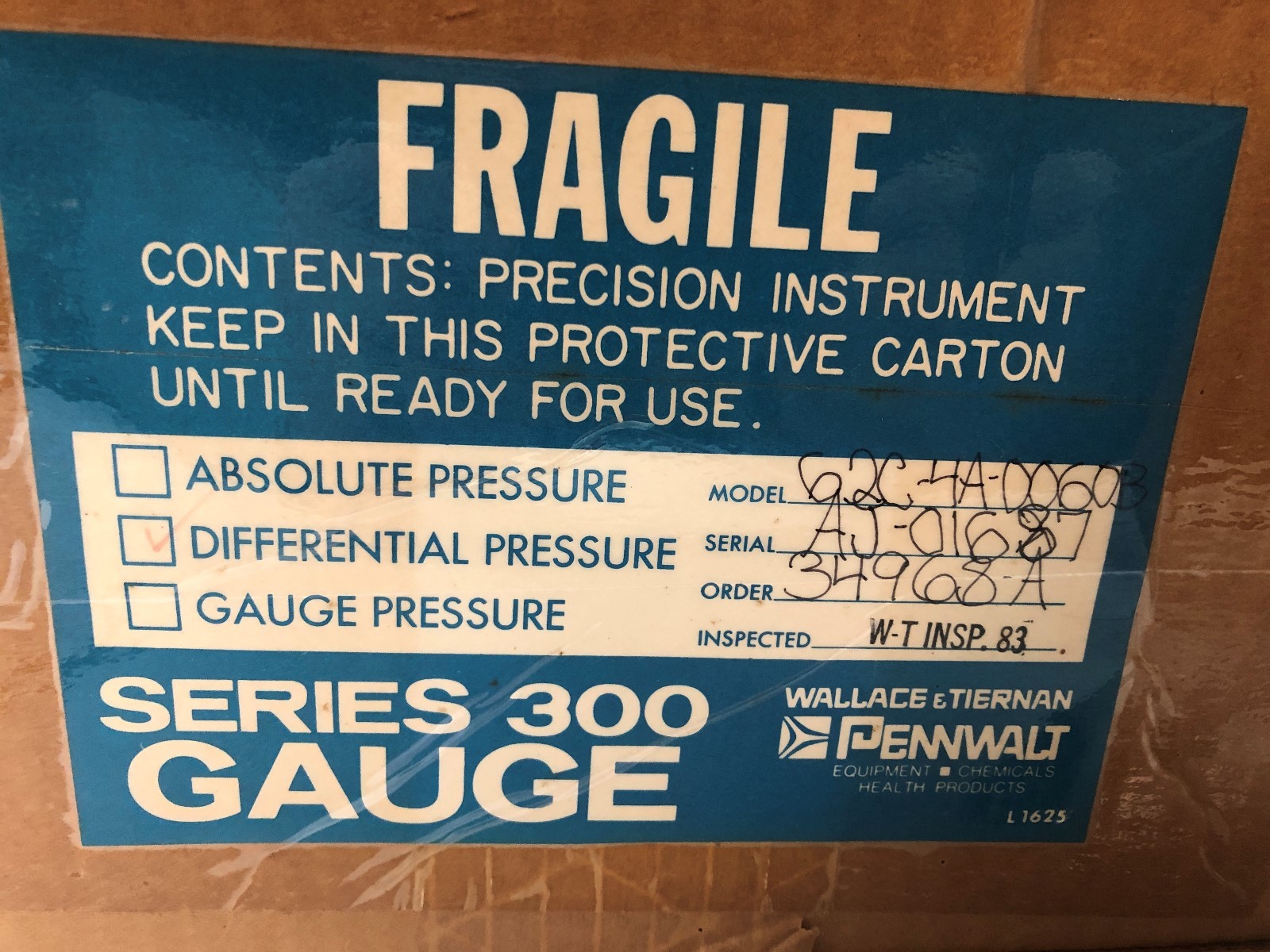 NEW WALLACE & TIERNAN PENNWALT DIFFERENTIAL PRESSURE GAUGE