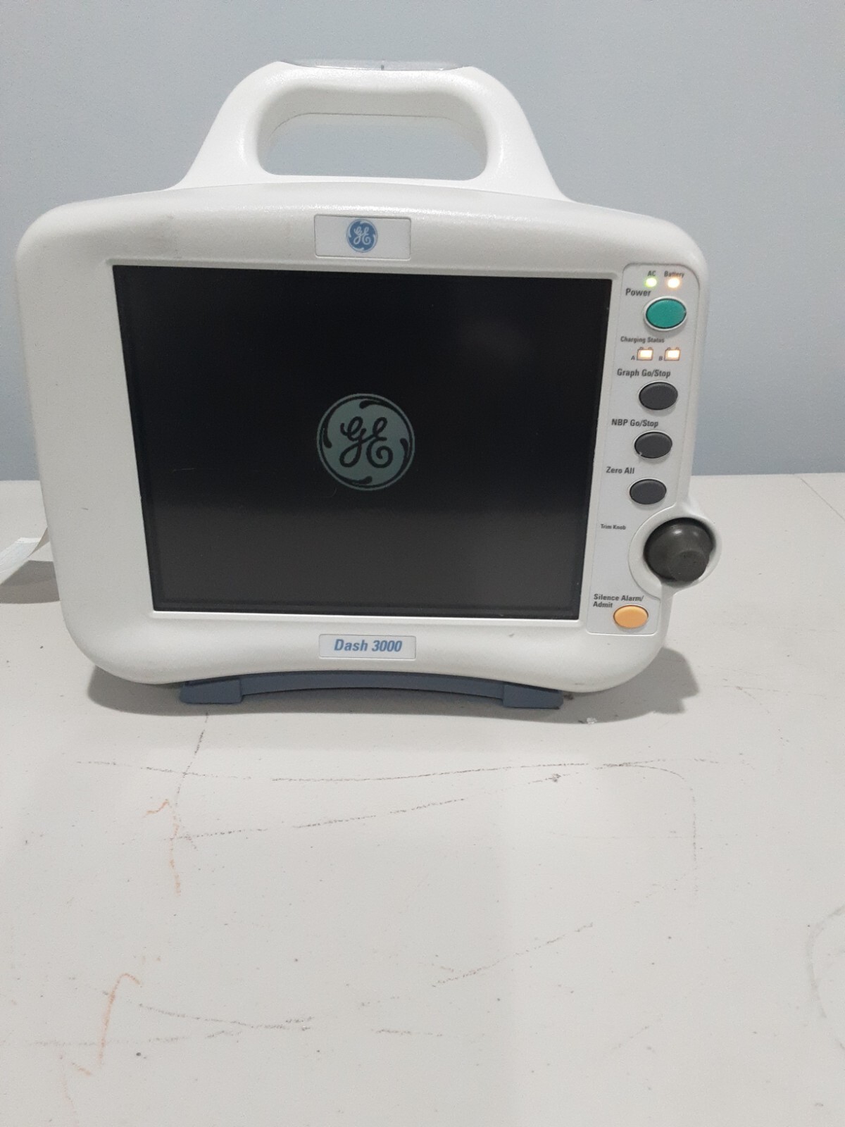 GE Dash 3000 Nellcor sp02 and soft 7.2 with 4 IBP and Co2 90 DAYS RETURN WARRA