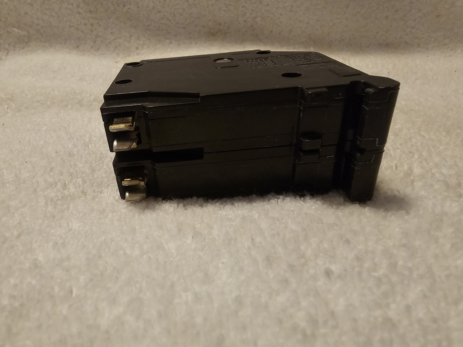 40 Amps Eaton Circuit Breaker Disconnecting Double Pole CHF-240 (Trip Window).