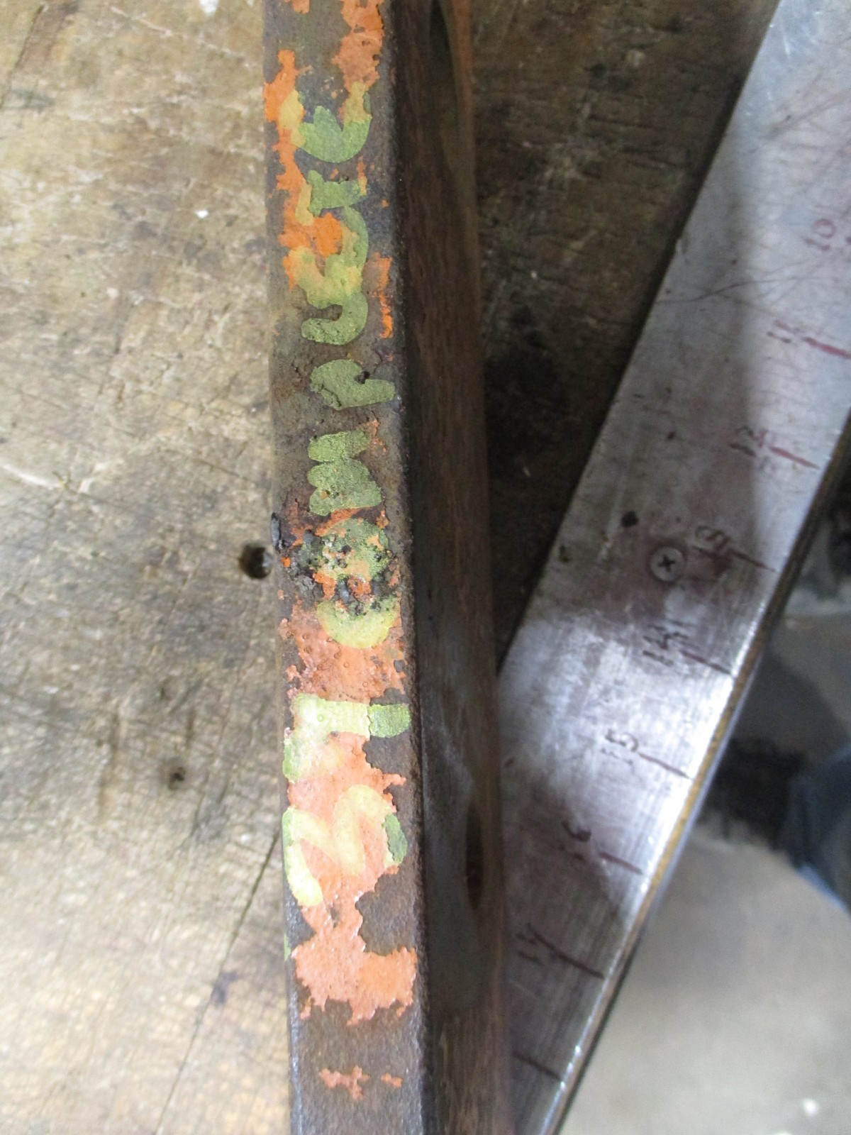 INTERNATIONAL 574, #529872R1, 3 POINT LIFT ARM USED ORIGINAL GOOD CONDITION