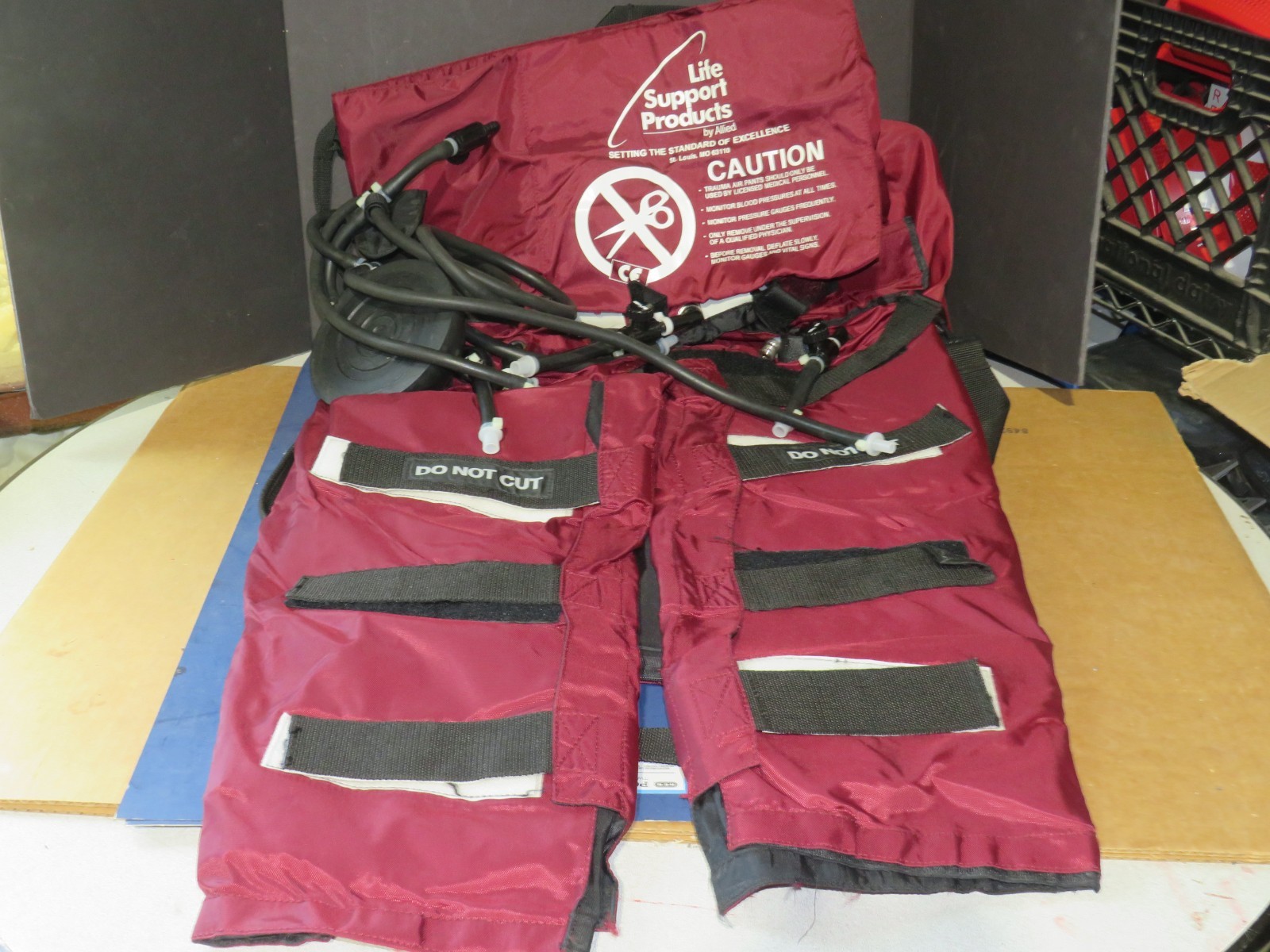 LPS LIFE SUPPORT PRODUCTS TRAUMA AIR PANTS ADULT SIZE BAG PUMP EMT NURSING DEVIC