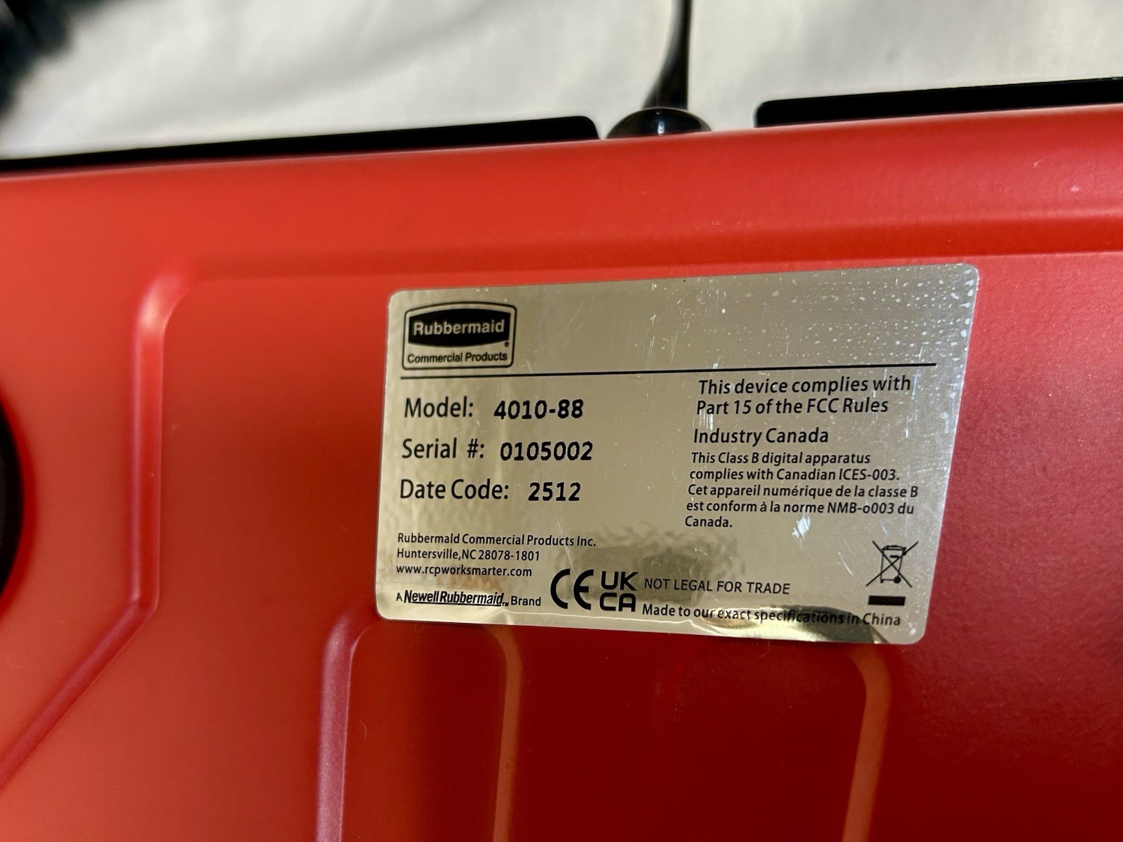 Rubbermaid Commercial Products 4010-88 Scale 150 lb Detachable Display AC