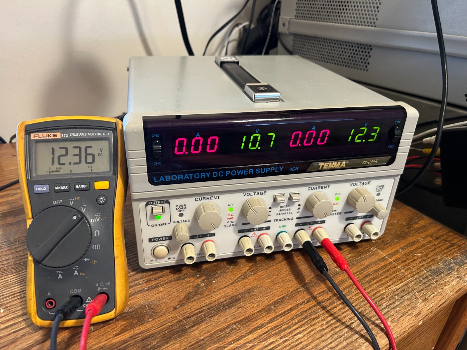 Working DC Linear Regulated Power Supply Quad Independent Output Tenma 72-6905