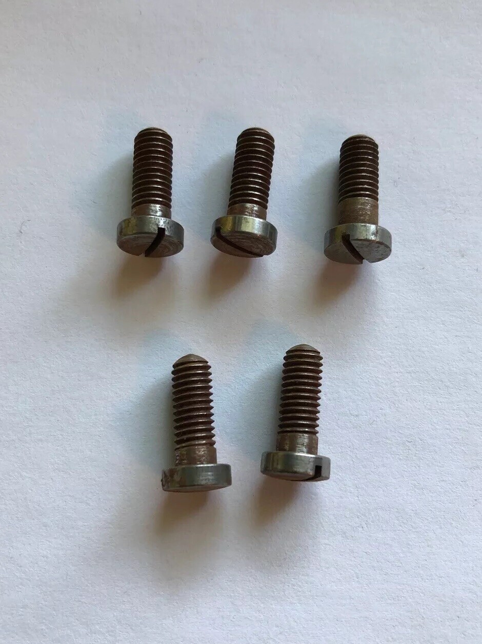 *NOS* 1186-SINGER SCREWS (LOT OF 5)-FREE SHIPPING*