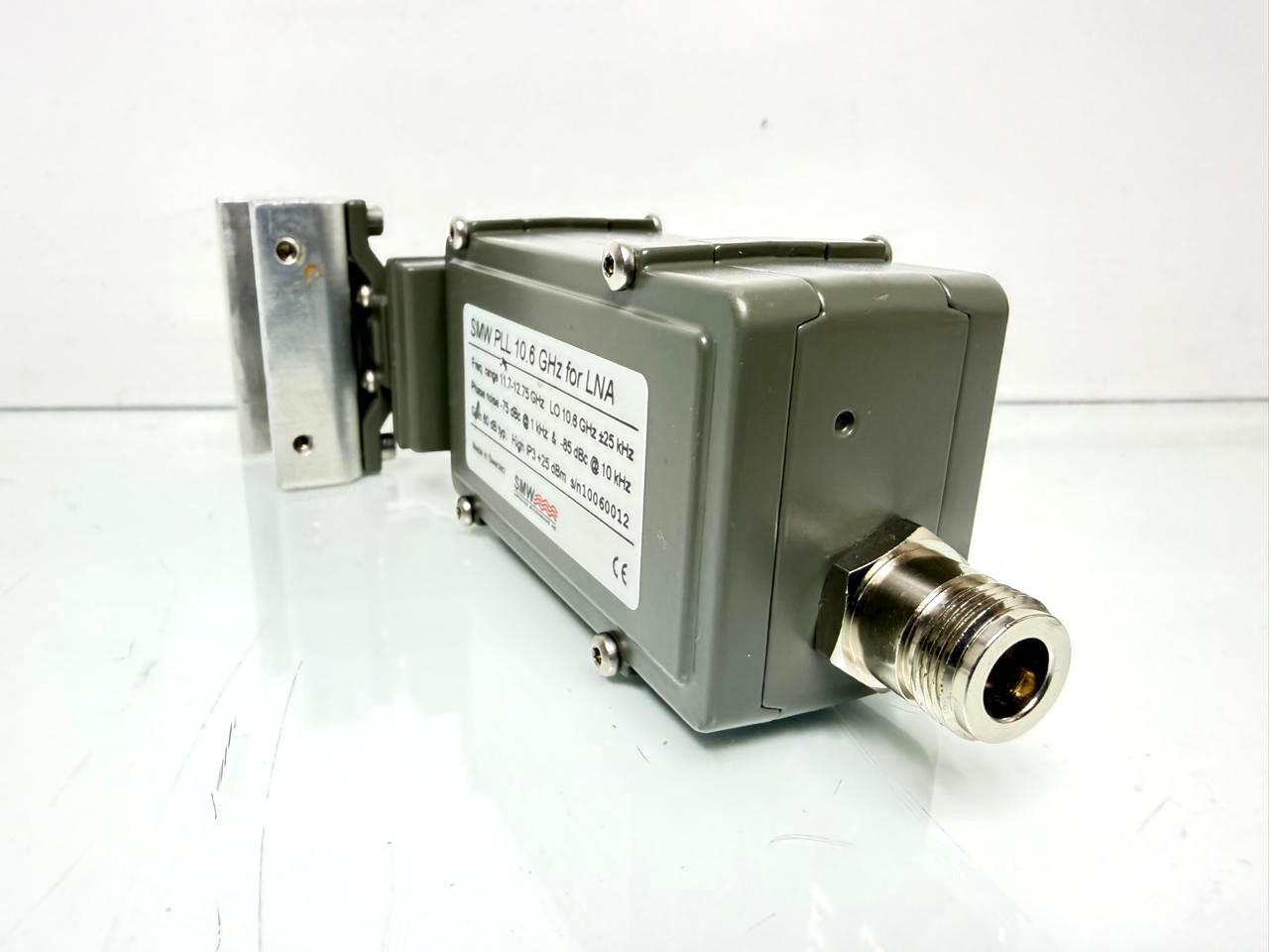 SMW PLL 10.6 GHz for LNA, Freq Range 11.7-12.75 GHz LO 10.6 GHz +25 KHz