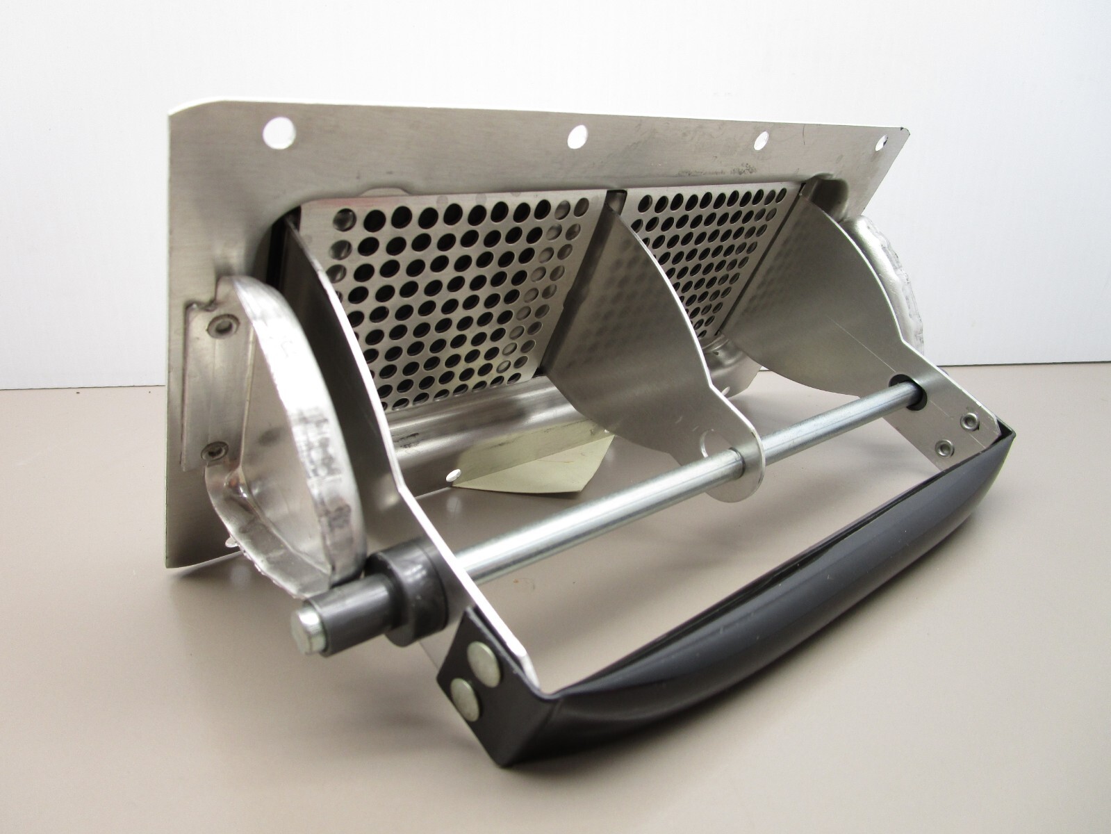 New Flyer 022522 Vent Lower Drivers Side 9″ x 5″