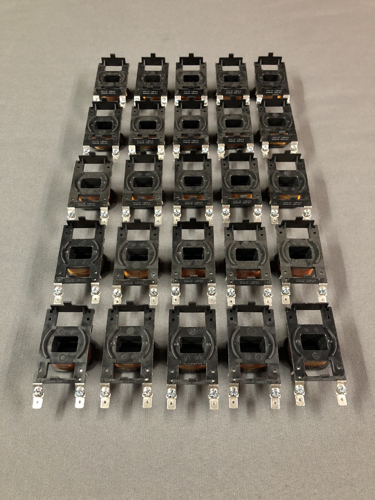 (1) Eaton 9-3185-1 Contactor Coil C25 Definite Purpose 110/120V 50/60Hz 15-40A