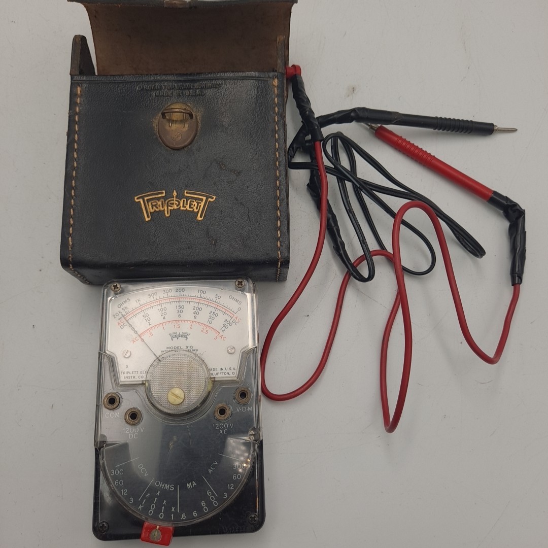 Triplett Model 310 Multimeter w/ Case (Working / Tested Voltage Only See Descrip