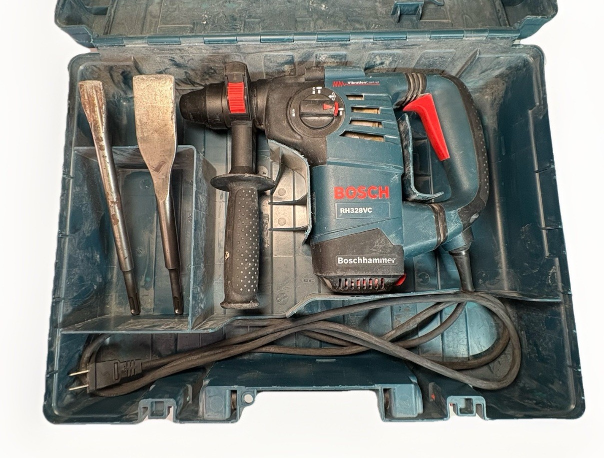Bosch RH328VC Hammer Drill 1-1/8-Inch Corded With Case And 2 Bits