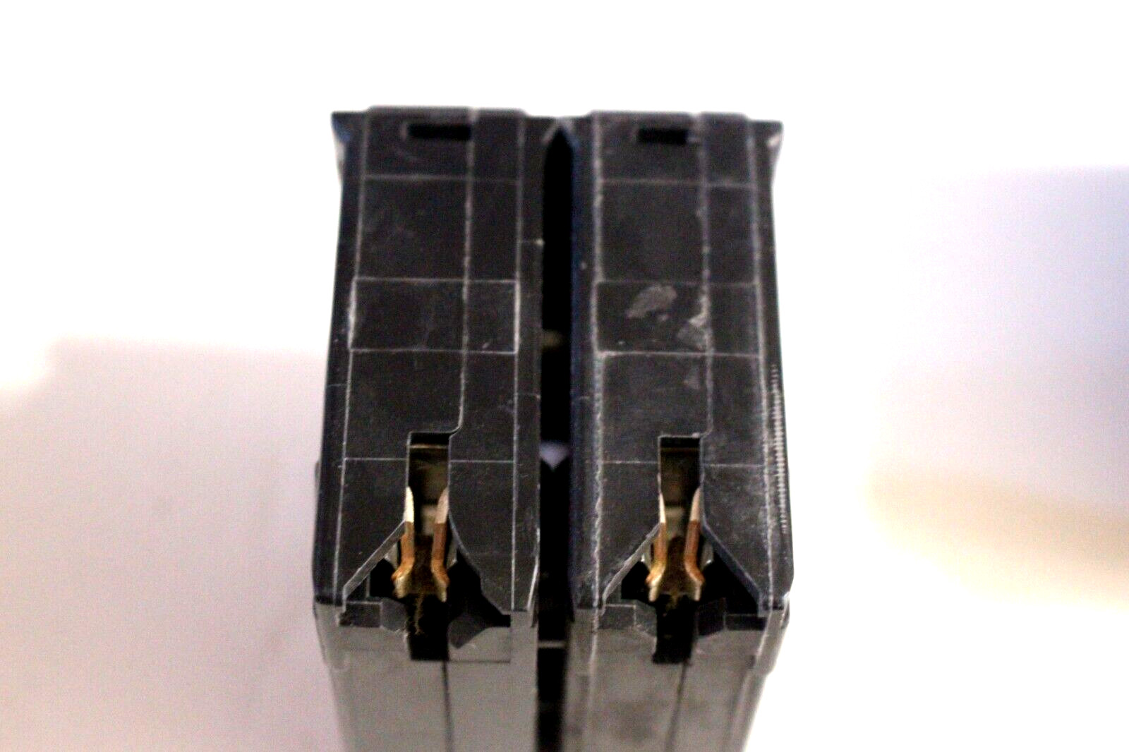 5-PACK SCHNEIDER ELECTRIC CIRCUIT BREAKER 15 AMP COMMON TRIP DP-4075