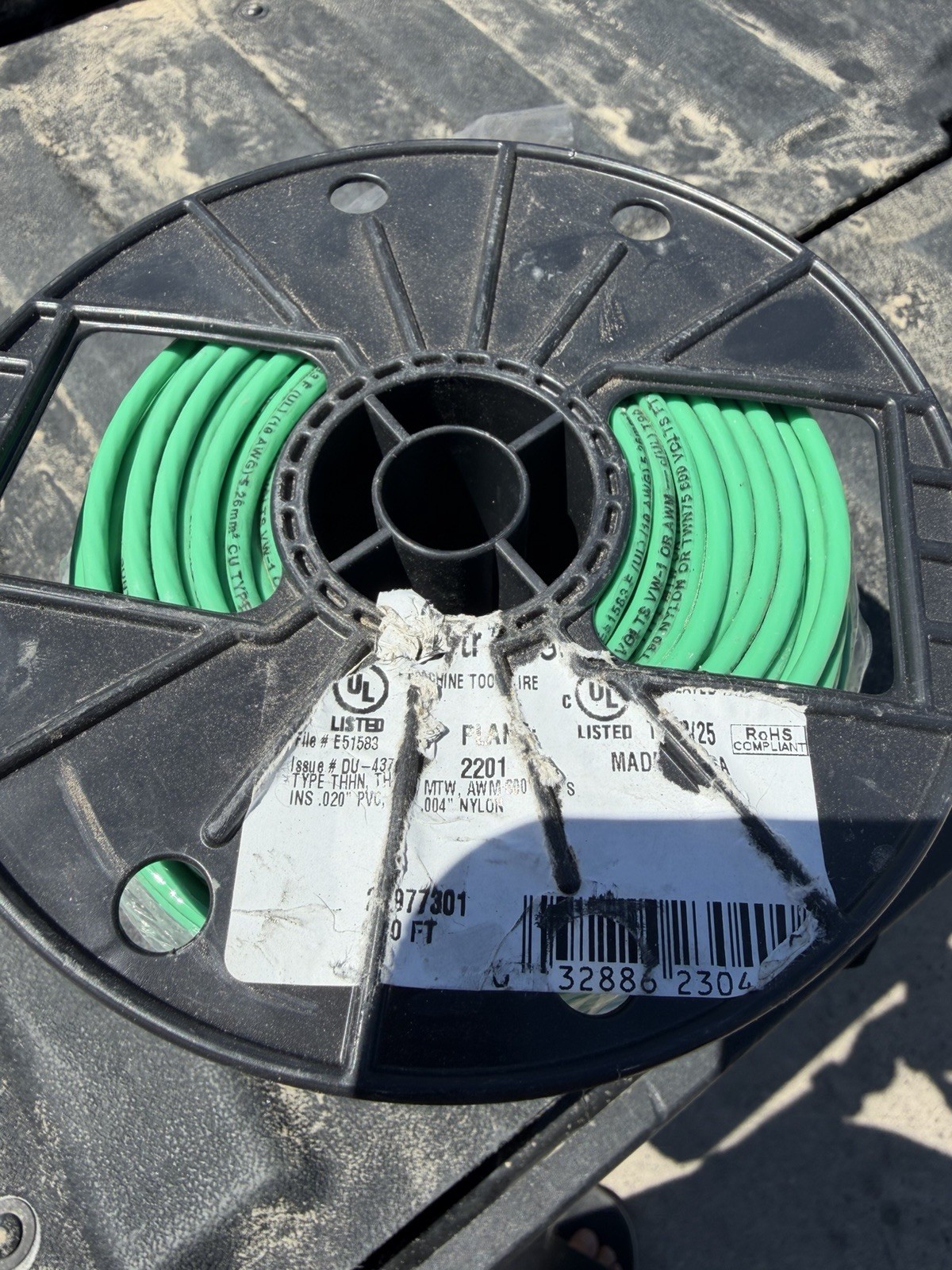 Southwire 10 AWG Stranded Copper Wire, THHN PVC/Nylon, Green, 500 ft
