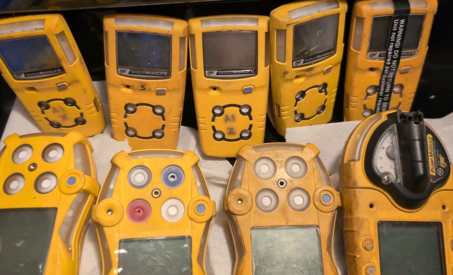 Lot of Honeywell 12 BW Honeywell Gas Alert Air Monitors Non Working Repair Parts