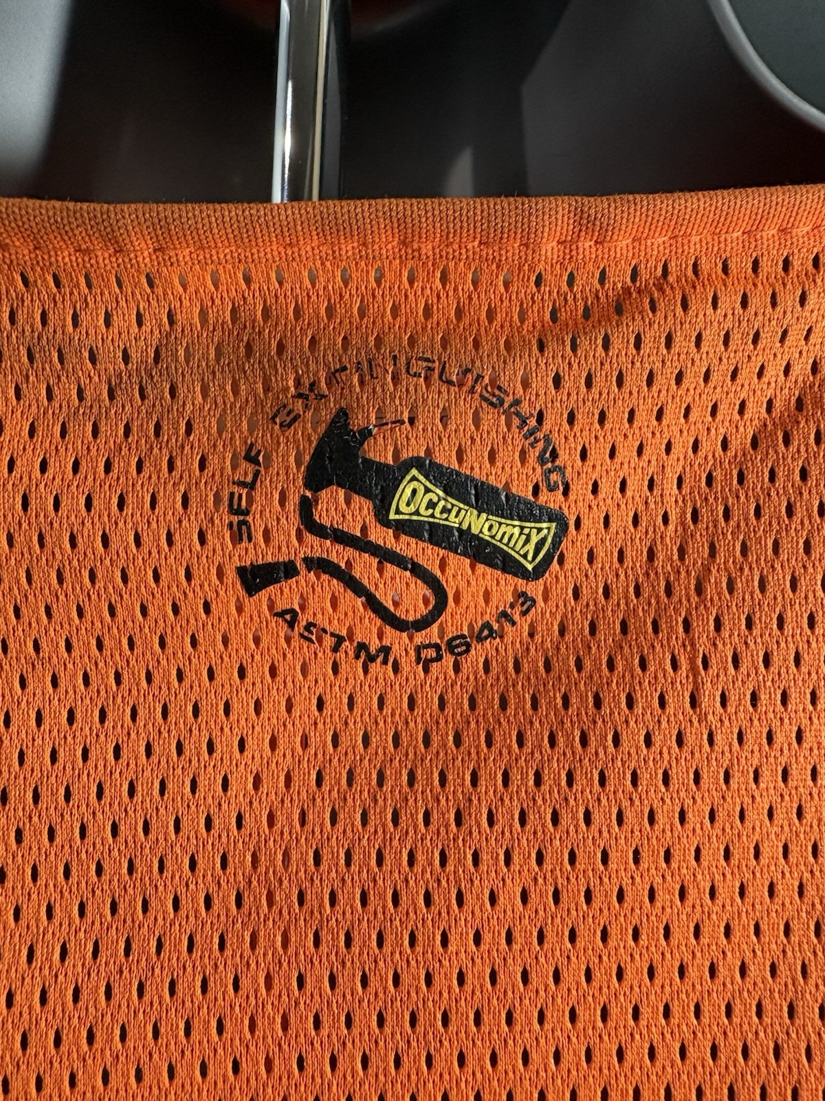 UNITED OccuNomix Hi-Visibility Orange Mesh Reflective Zip Work Ramp Safety Vest