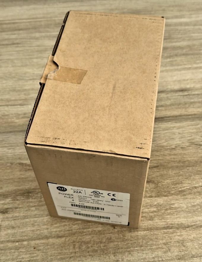 Allen-Bradley PowerFlex 4 ⁠22A-A3P6N113 Ser A