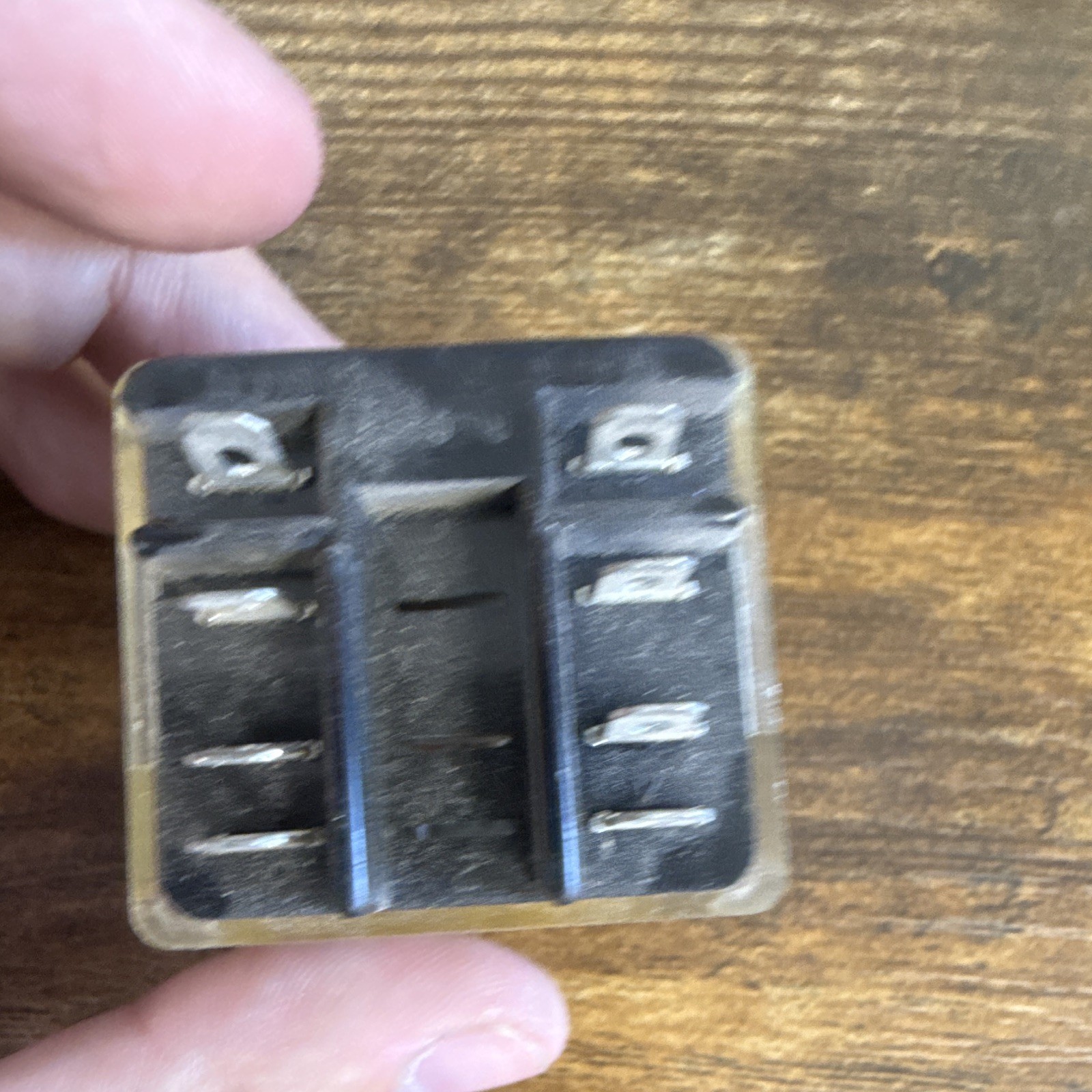 Struthers-Dunn A283XBXC Power Relay 4PDT 120V AC Coil Plug-In 8-Pin 10A